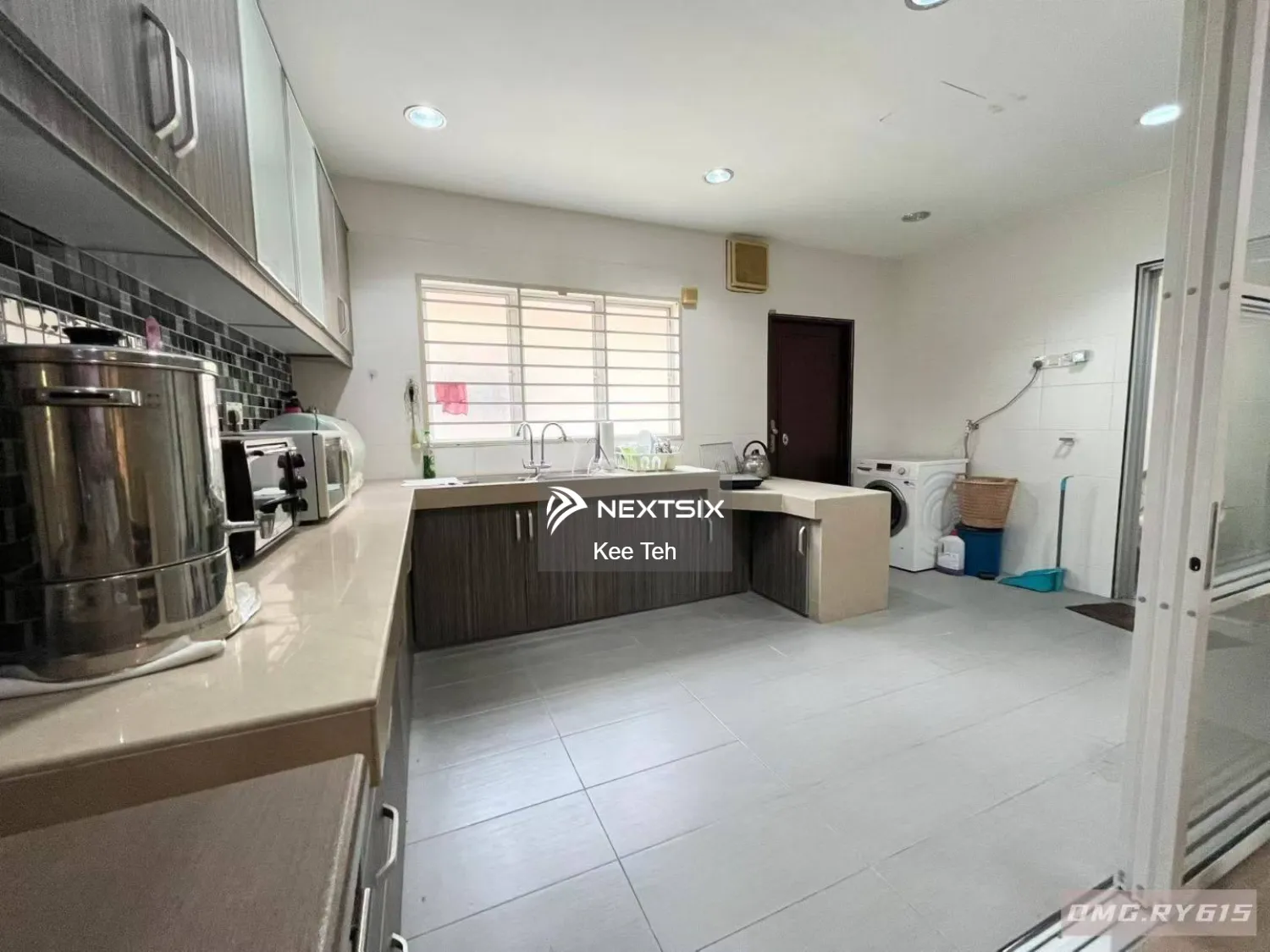 2-sty Terrace/Link House For Sale in Bandar Botanic Selangor - Image 5