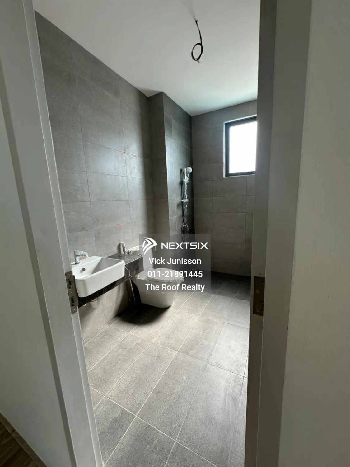 Semi-detached House For Sale in Kuching Sarawak - Image 17