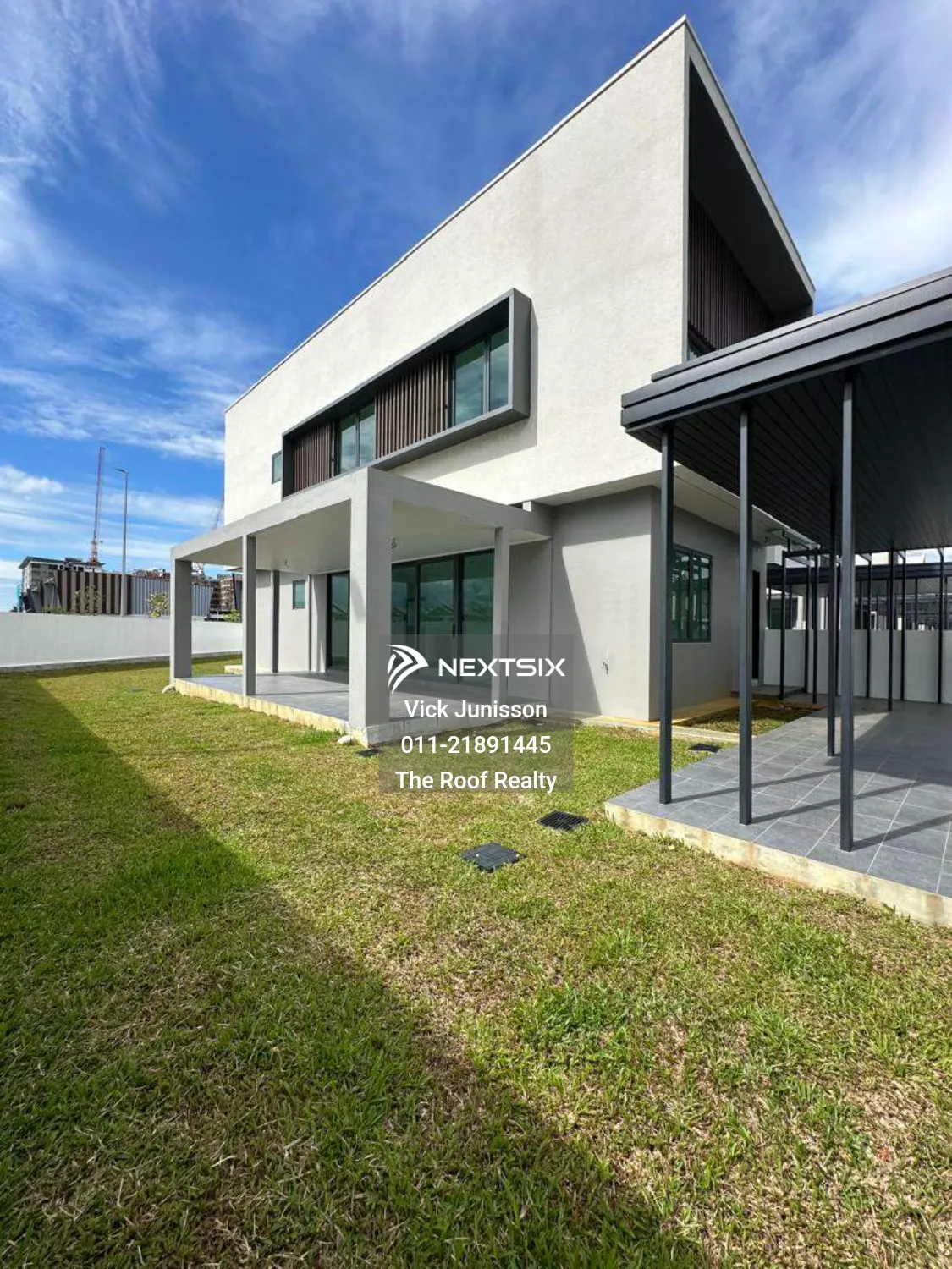 Semi-detached House For Sale in Kuching Sarawak - Image 5