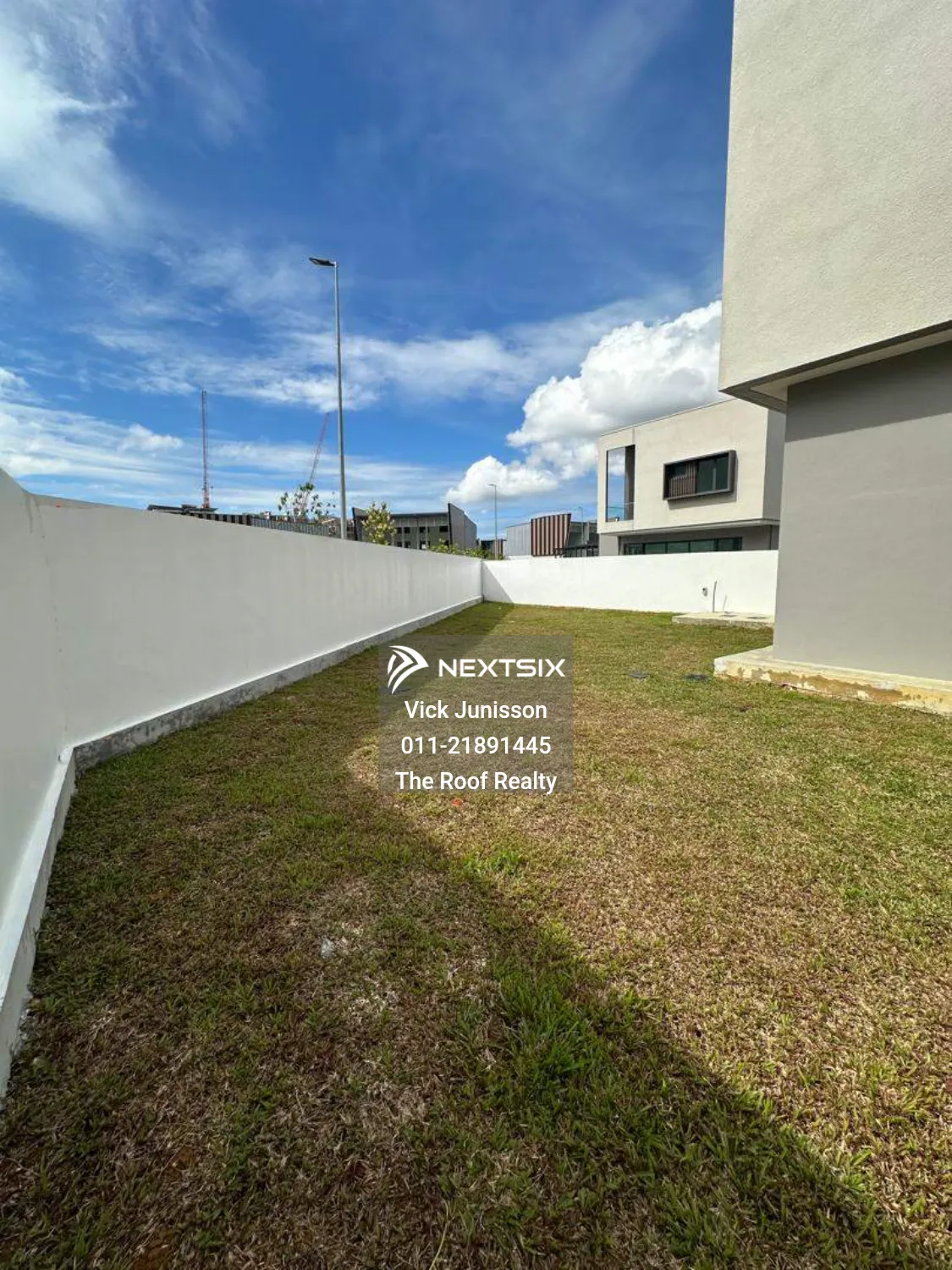 Semi-detached House For Sale in Kuching Sarawak - Image 6