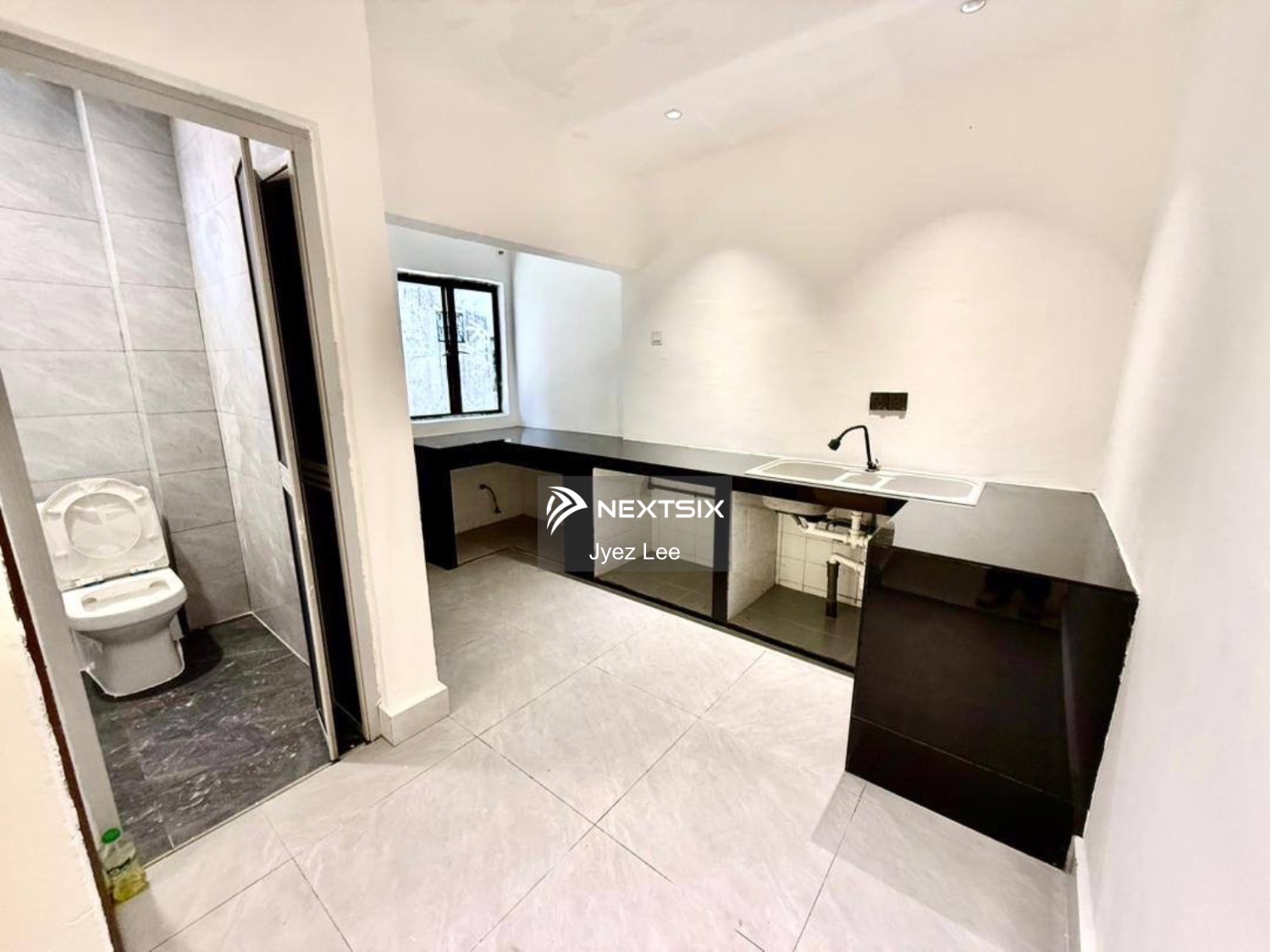 2-sty Terrace/Link House For Sale in Permas Jaya Johor - Image 8