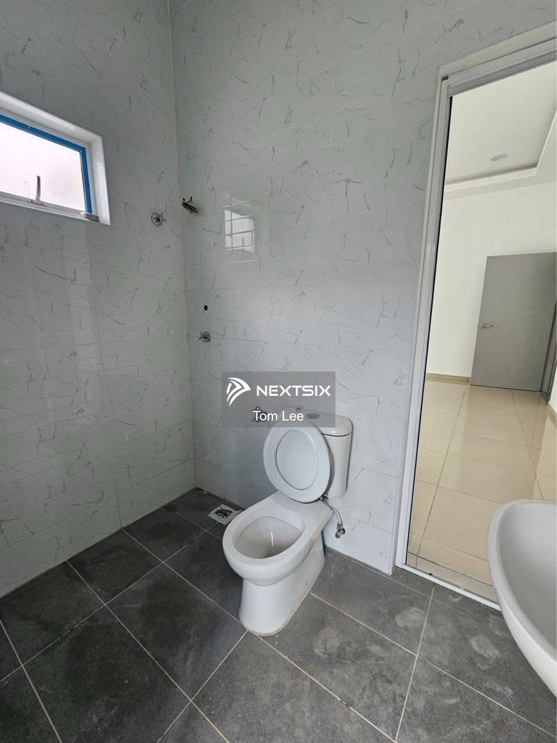 Semi-detached House For Sale in Klang Selangor - Image 6