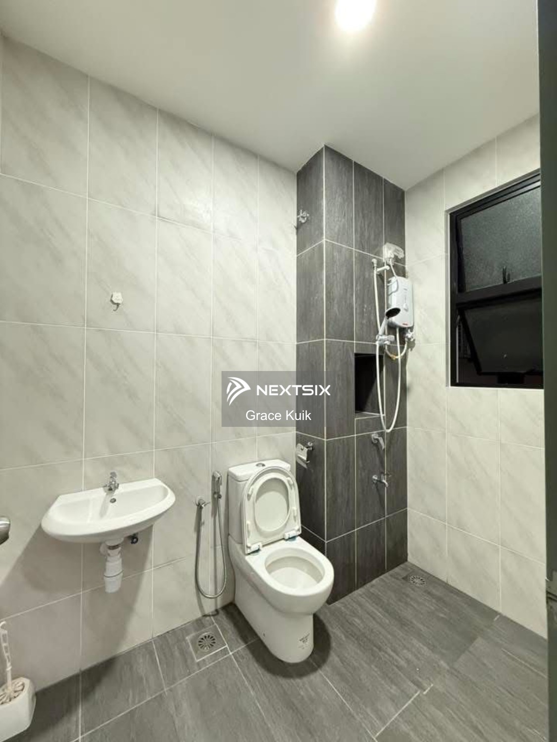 2-sty Terrace/Link House For Rent in Permas Jaya Johor - Image 5