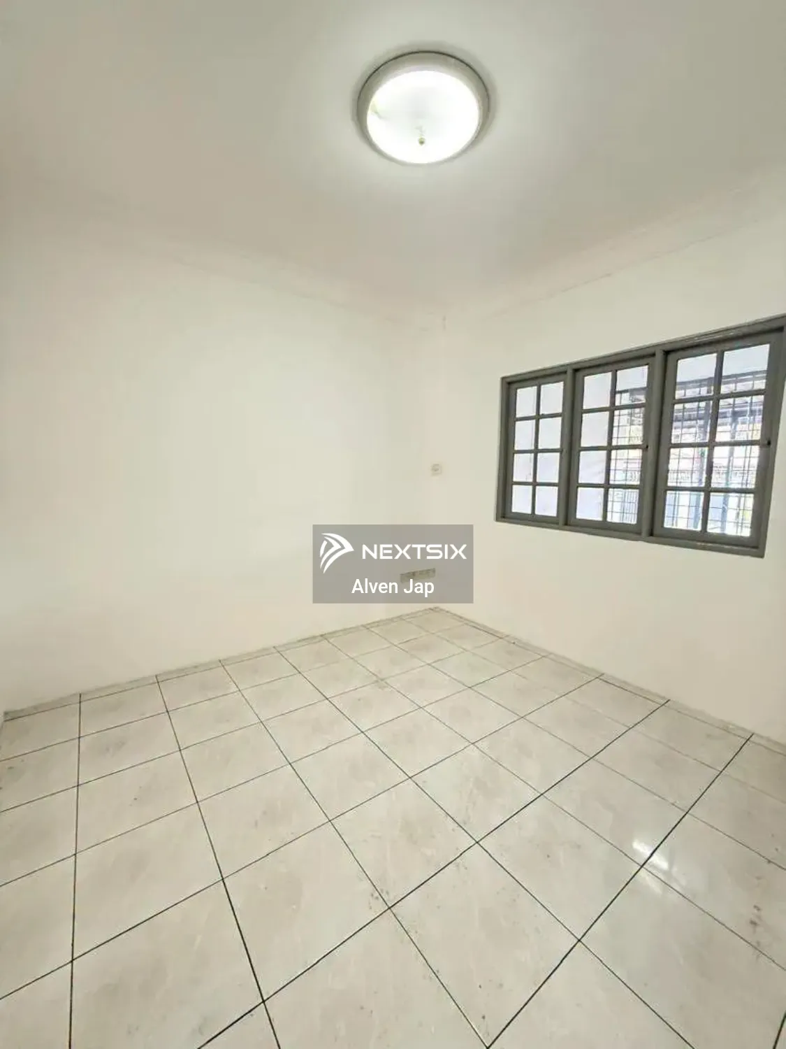 Semi-detached House For Sale in Kuching Sarawak - Image 5