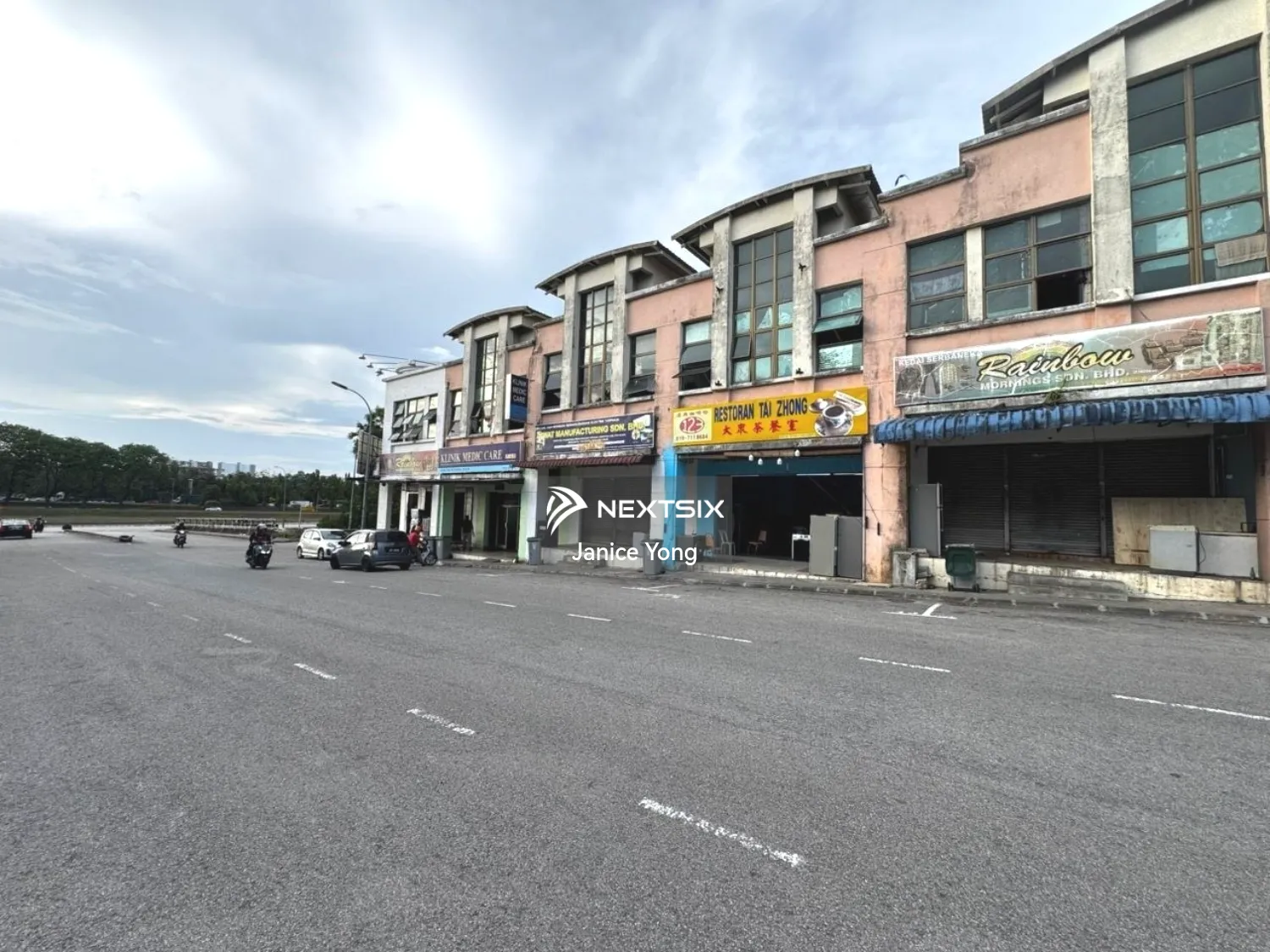 Shop For Sale in Ulu Tiram Johor - Image 5