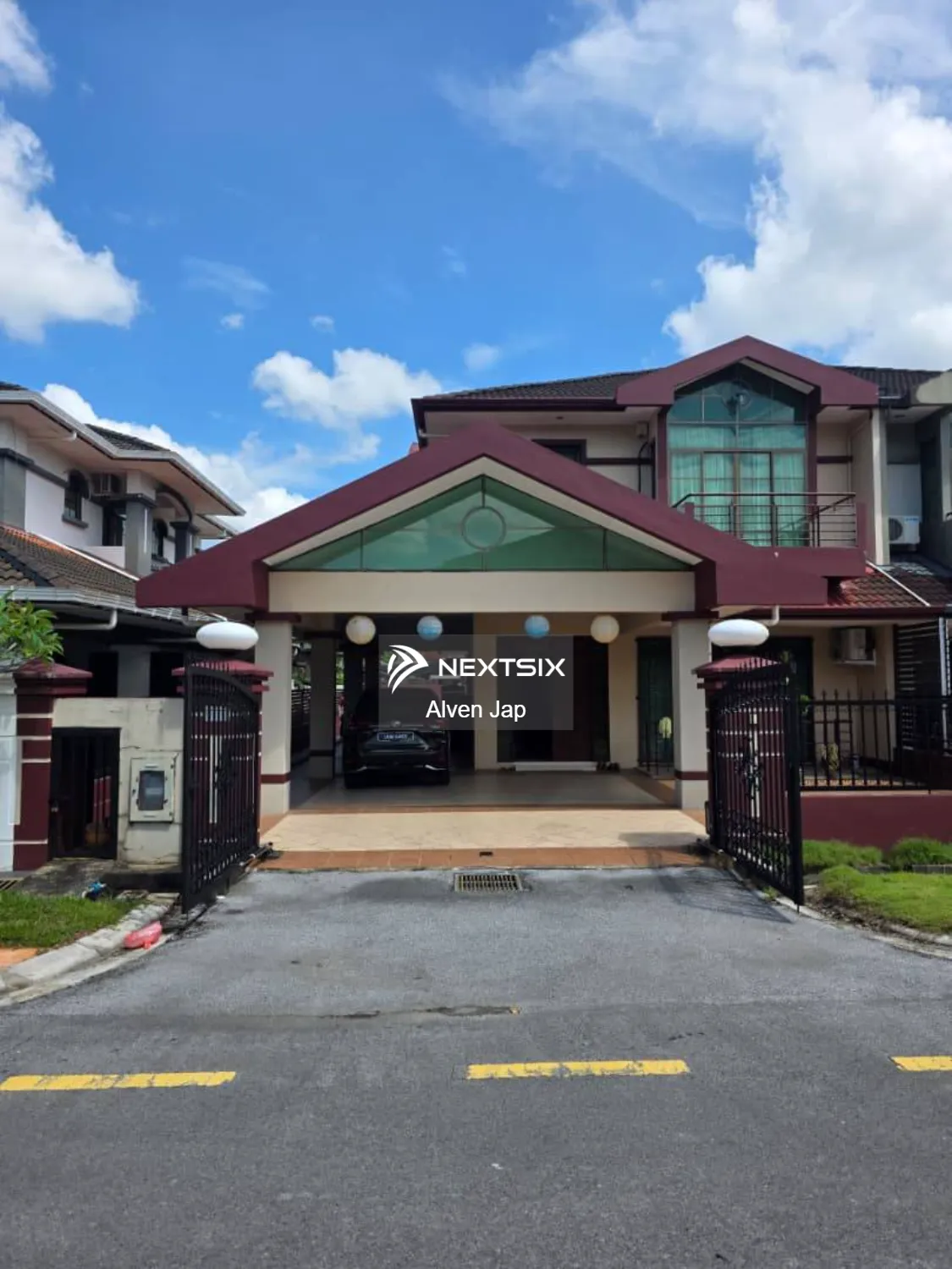 Semi-detached House For Sale in Kuching Sarawak