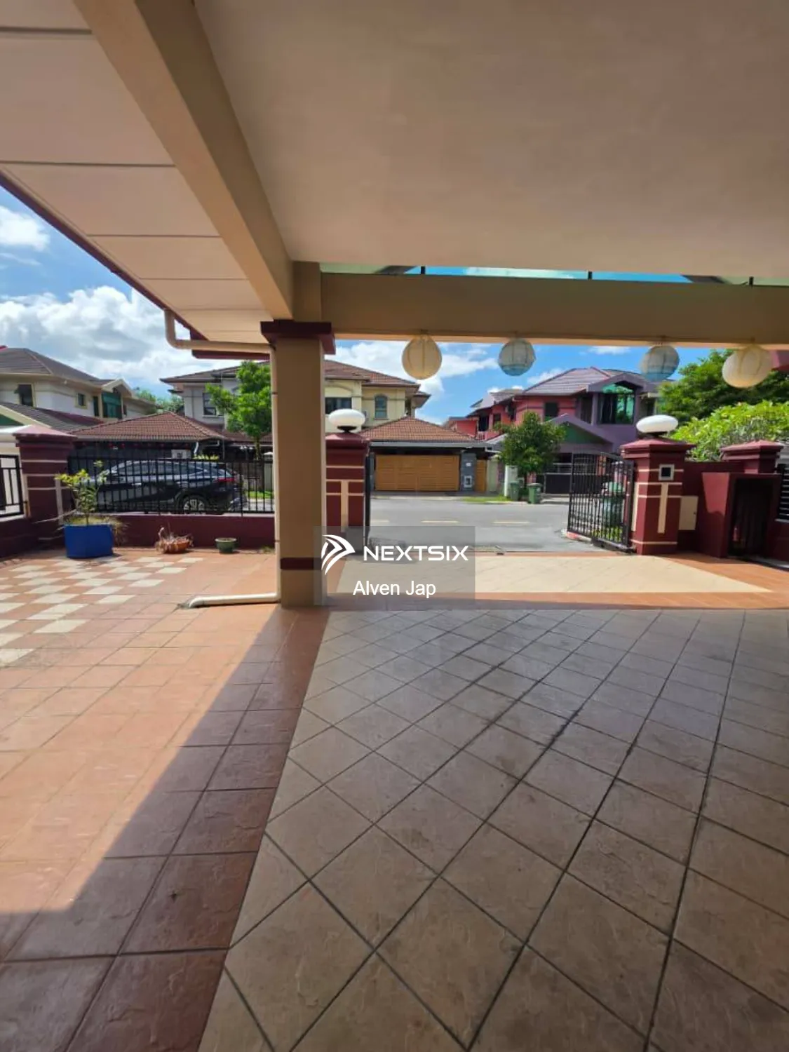 Semi-detached House For Sale in Kuching Sarawak - Image 7
