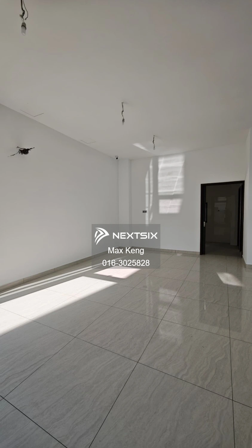 Bungalow For Sale in Gelang Patah Johor - Image 5