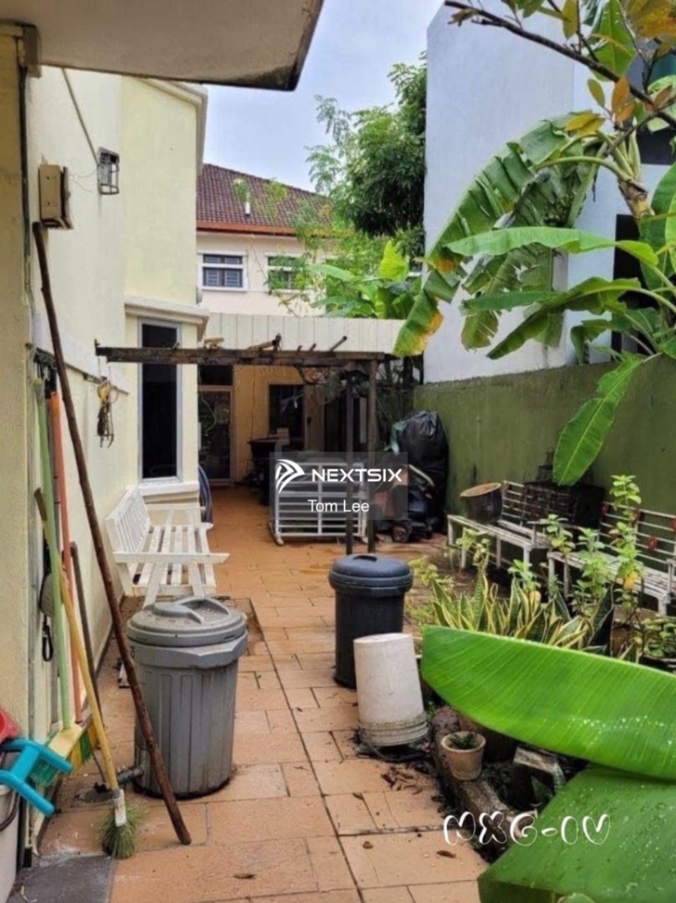 Semi-detached House For Sale in Klang Selangor - Image 5
