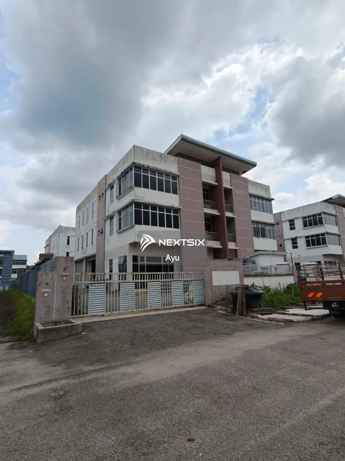 Semi-D Factory For Sale in Gelang Patah Johor - Image 9
