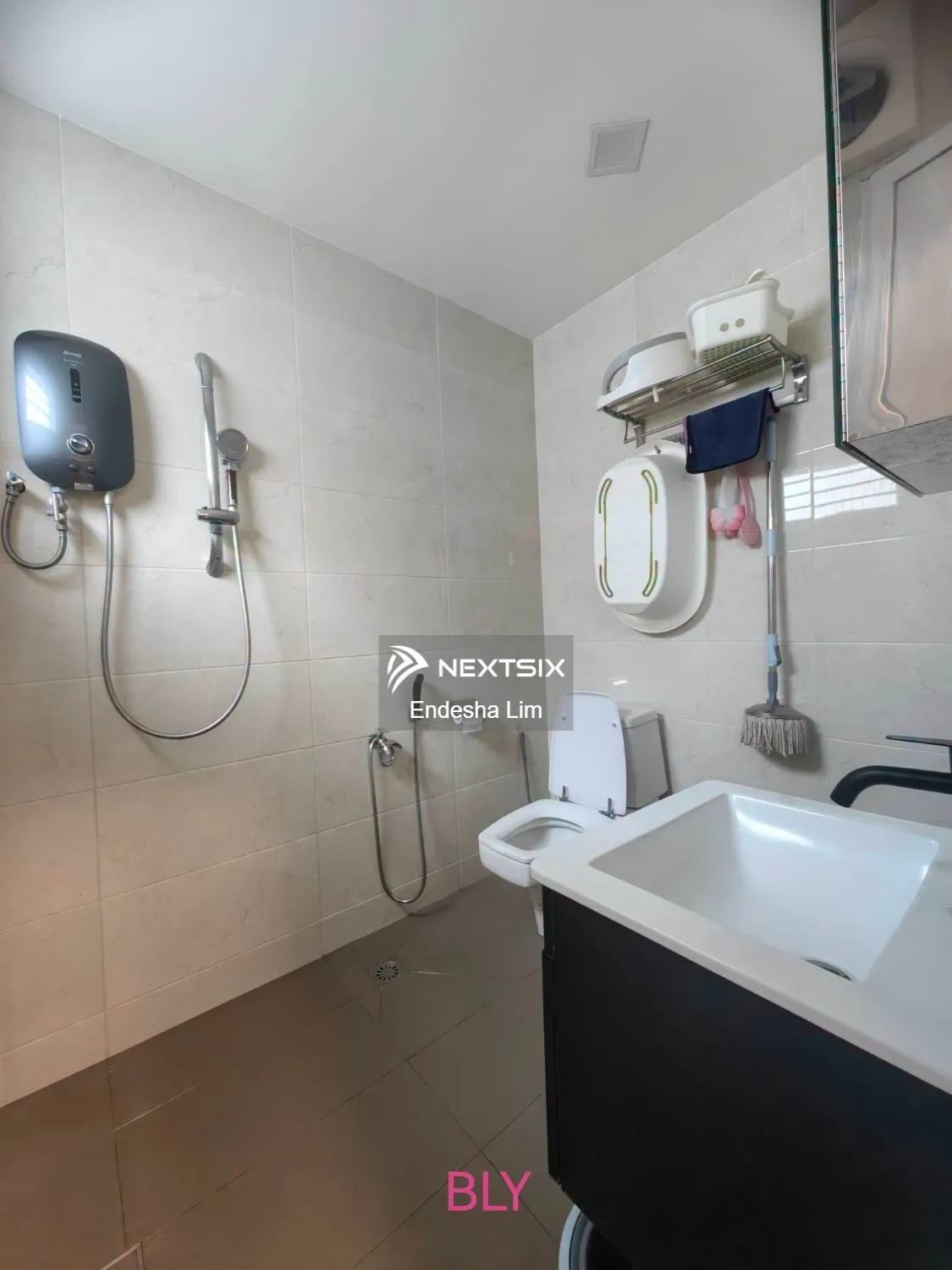 2-sty Terrace/Link House For Sale in Klang Selangor - Image 6