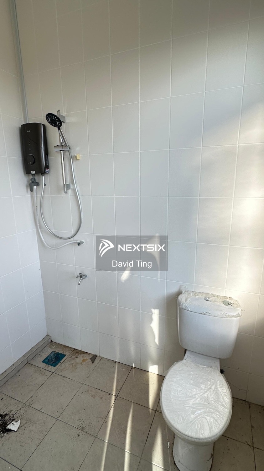 Condominium For Rent in Kuching Sarawak - Image 9
