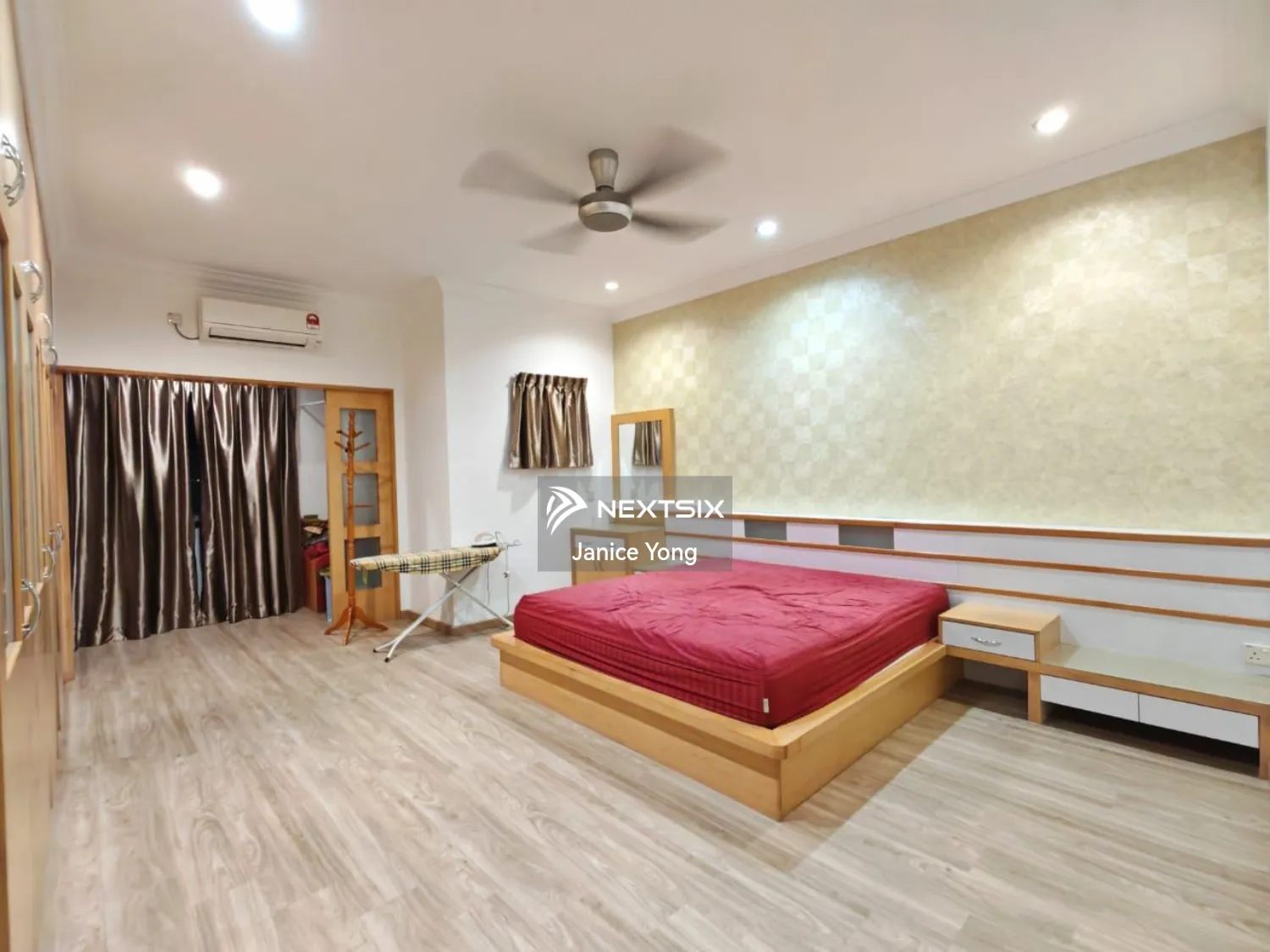 2-sty Terrace/Link House For Rent in Permas Jaya Johor - Image 4