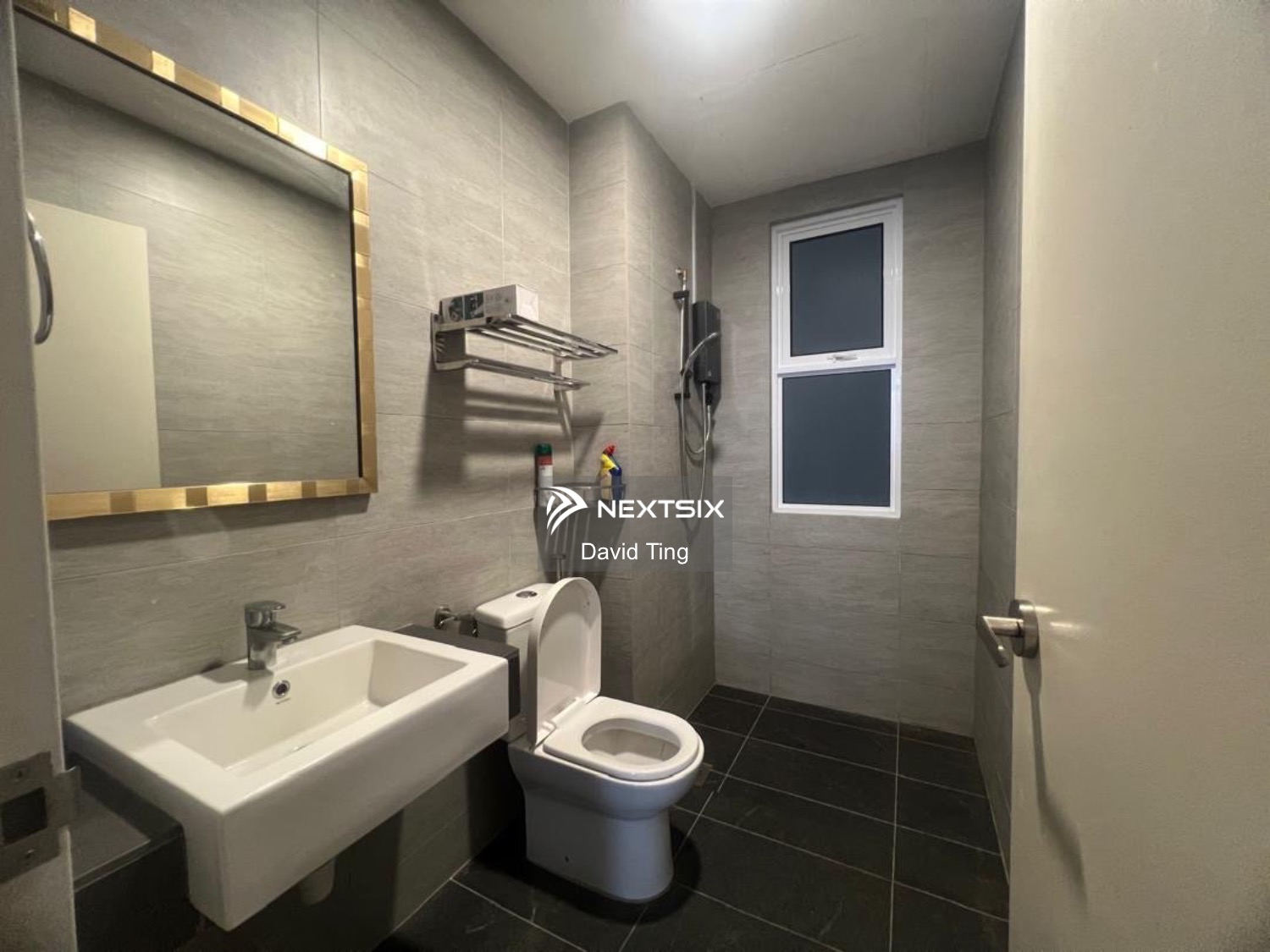 Serviced Residence For Rent in Kuching Sarawak - Image 9
