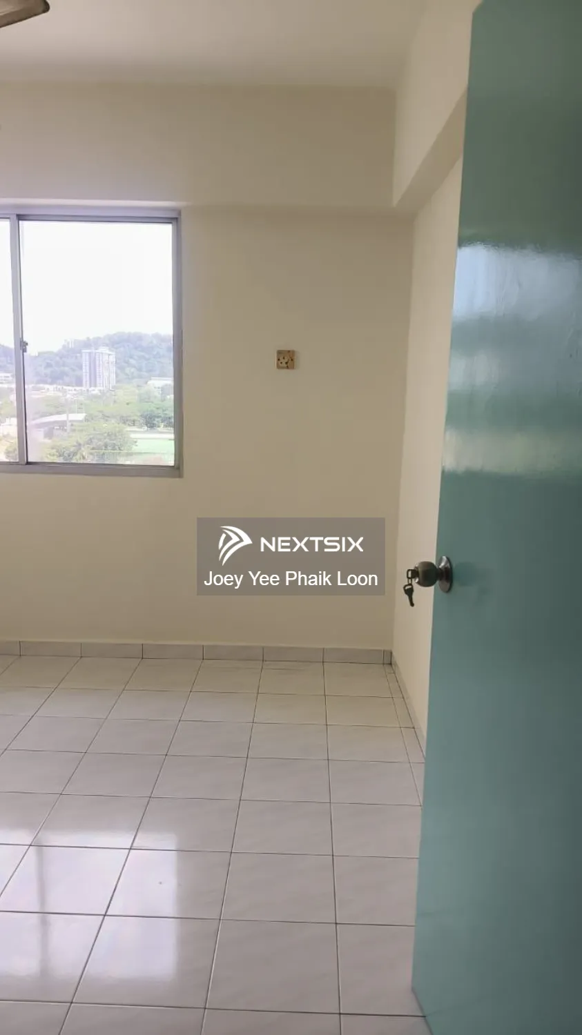 Apartment For Sale in Gelugor Penang - Image 7