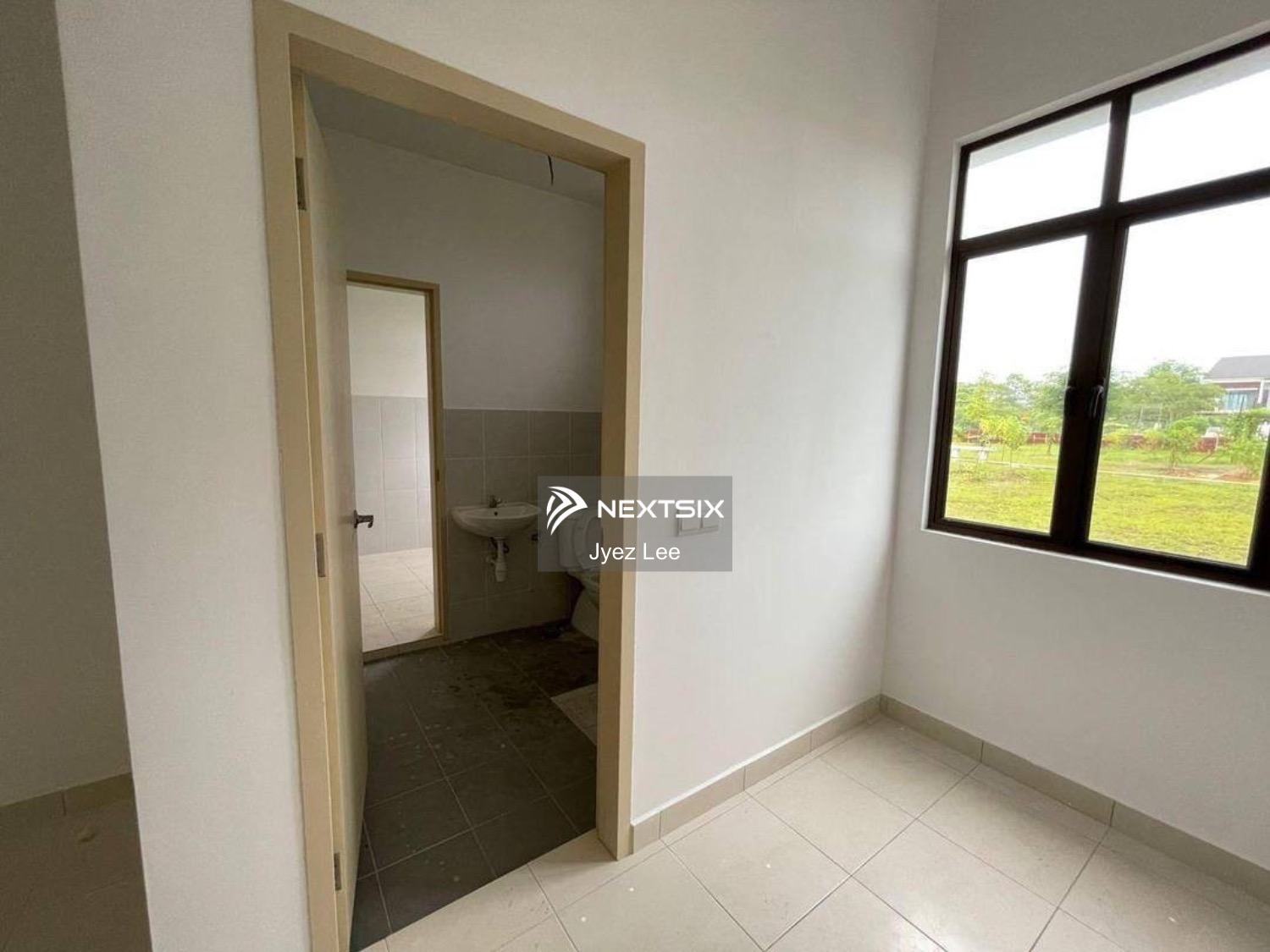 2-sty Terrace/Link House For Sale in Pasir Gudang Johor - Image 5