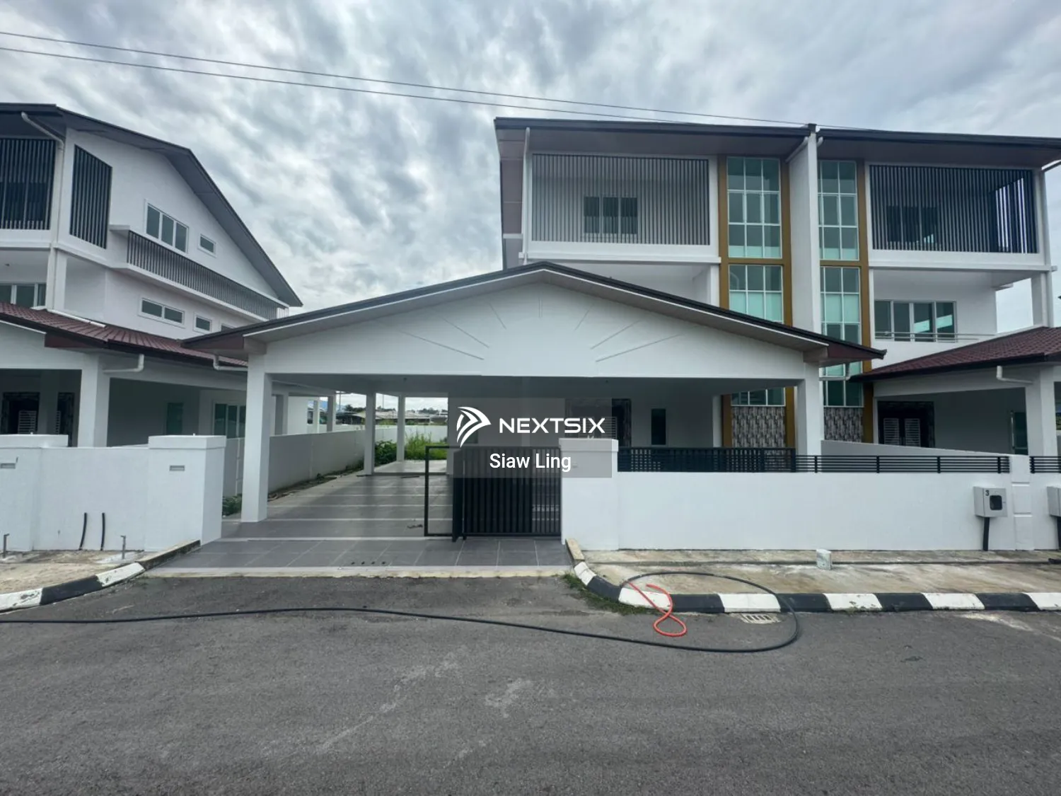Semi-detached House For Sale in Kuching Sarawak