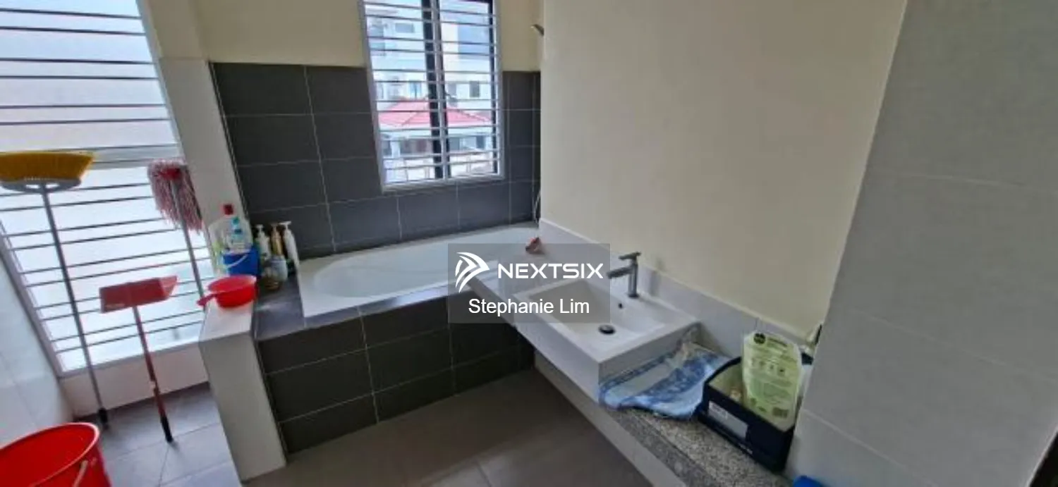 3-sty Terrace/Link House For Sale in Klang Selangor - Image 22