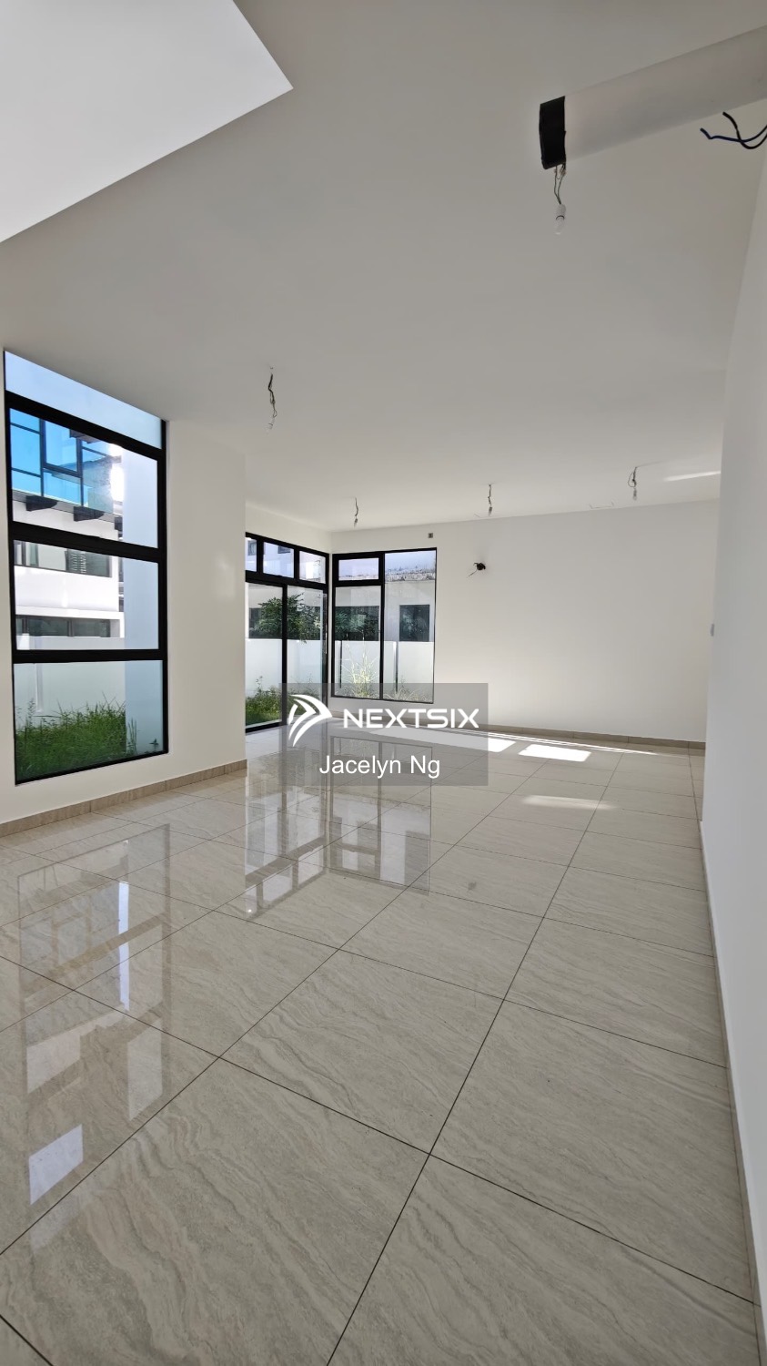 Bungalow For Sale in Gelang Patah Johor - Image 10