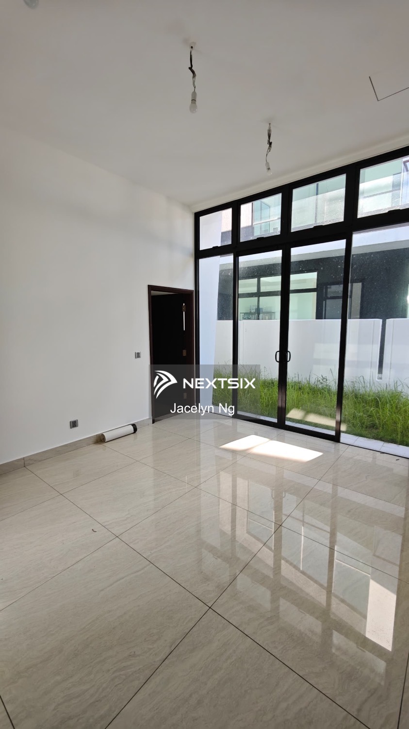 Bungalow For Sale in Gelang Patah Johor - Image 11