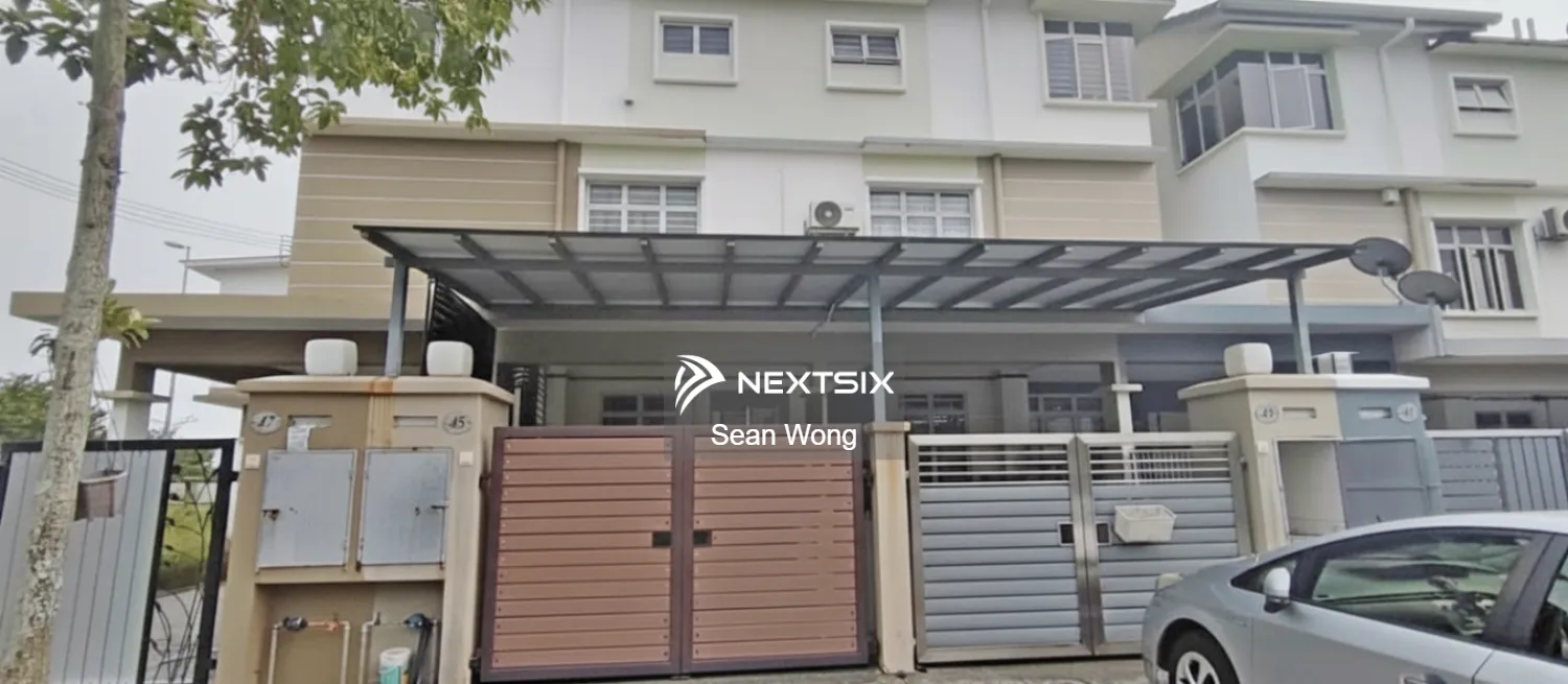 Townhouse For Sale in Seri Kembangan Selangor
