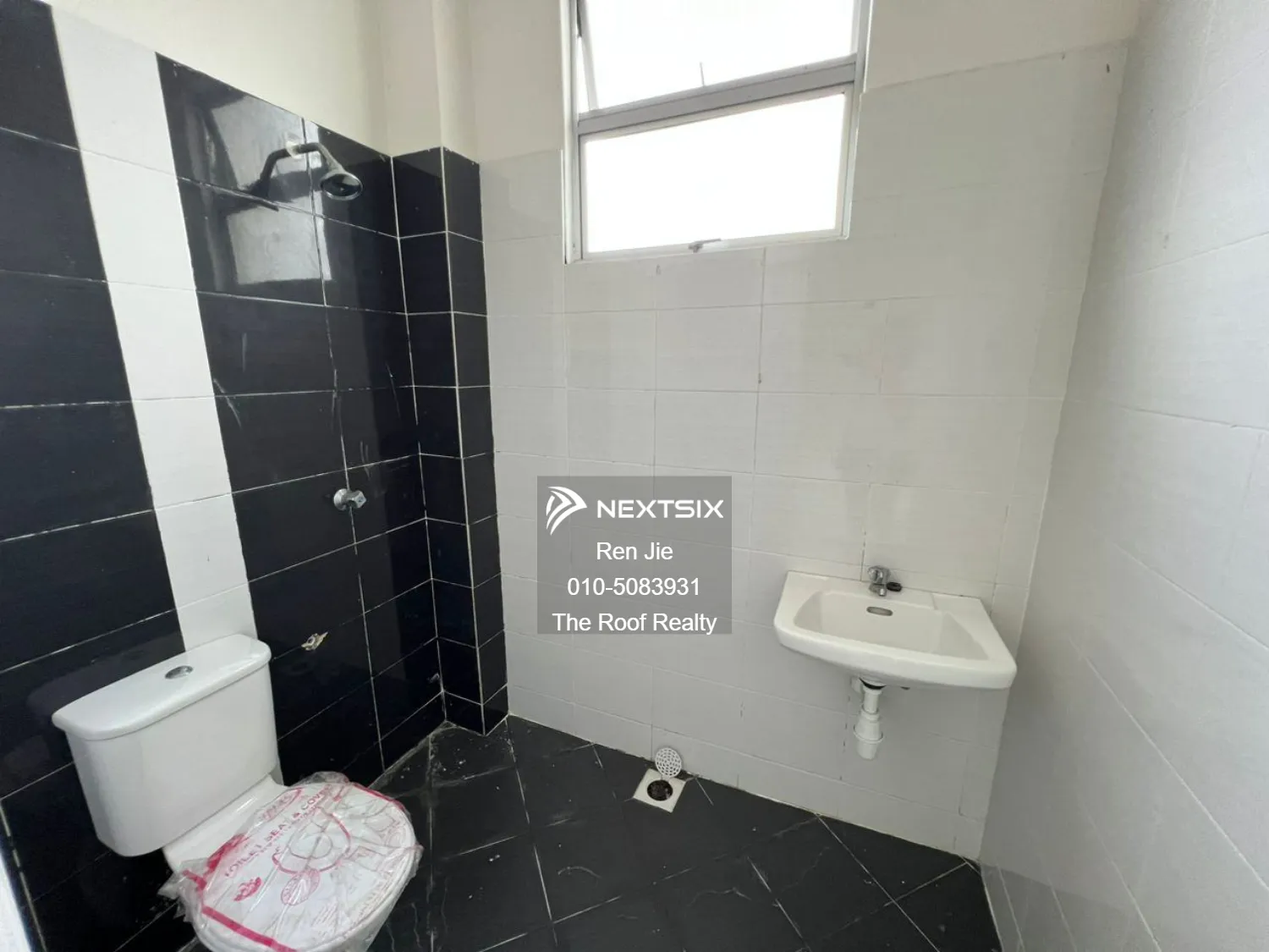 Semi-detached House For Sale in Alor Gajah Melaka - Image 5