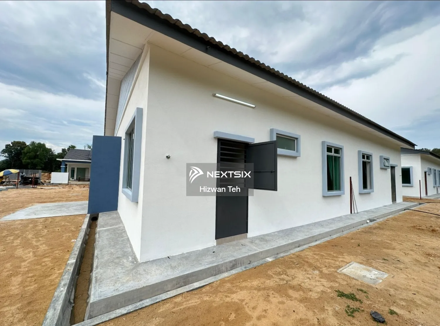 Semi-detached House For Sale in Balok Pahang - Image 6