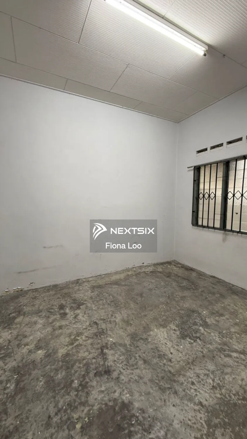 1-sty Terrace/Link House For Sale in Skudai Johor - Image 5