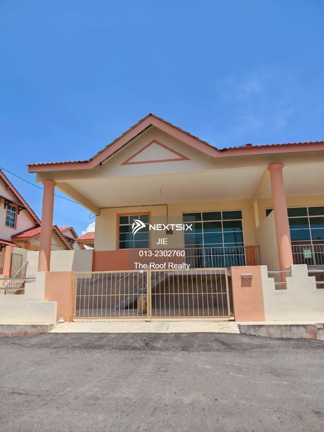 Semi-detached House For Sale in Balok Pahang