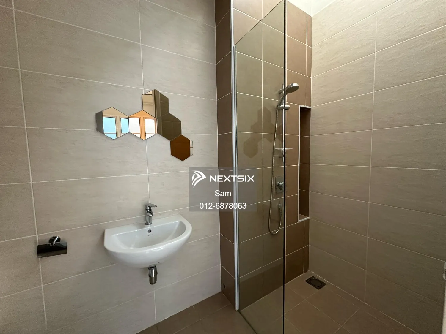 2-sty Superlink House For Sale in Rawang Selangor - Image 10