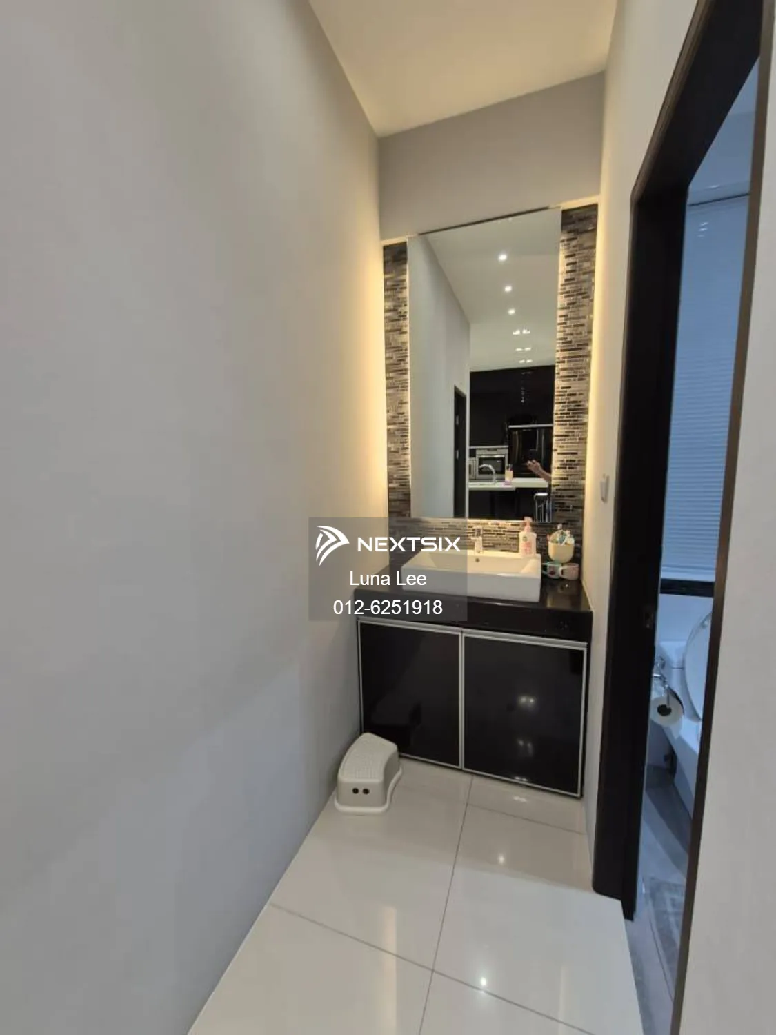 Semi-detached House For Sale in Kuching Sarawak - Image 8