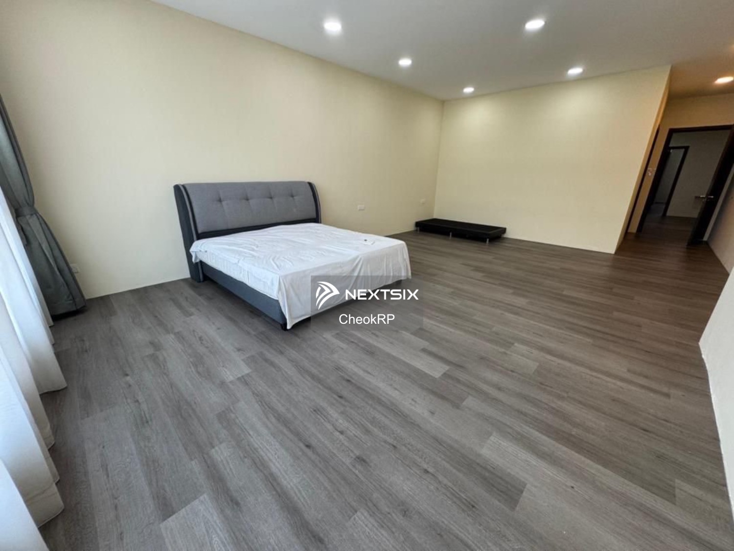 Semi-detached House For Sale in Johor Bahru Johor - Image 8