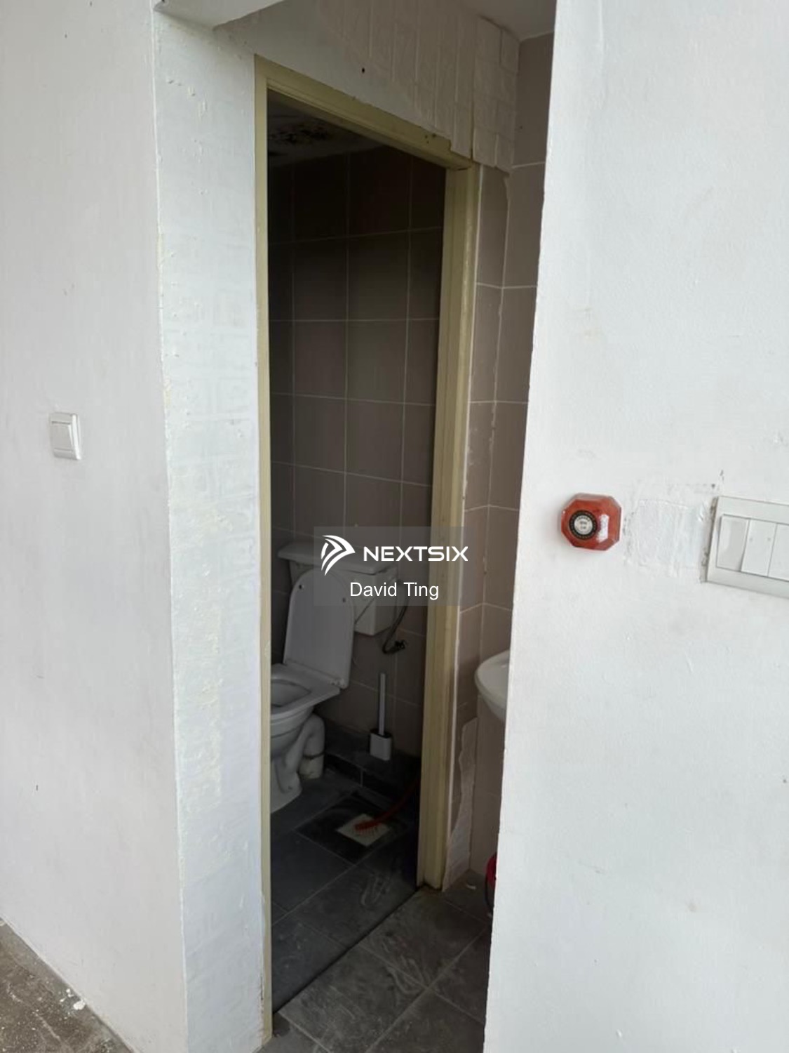 Shop For Rent in Kuching Sarawak - Image 6