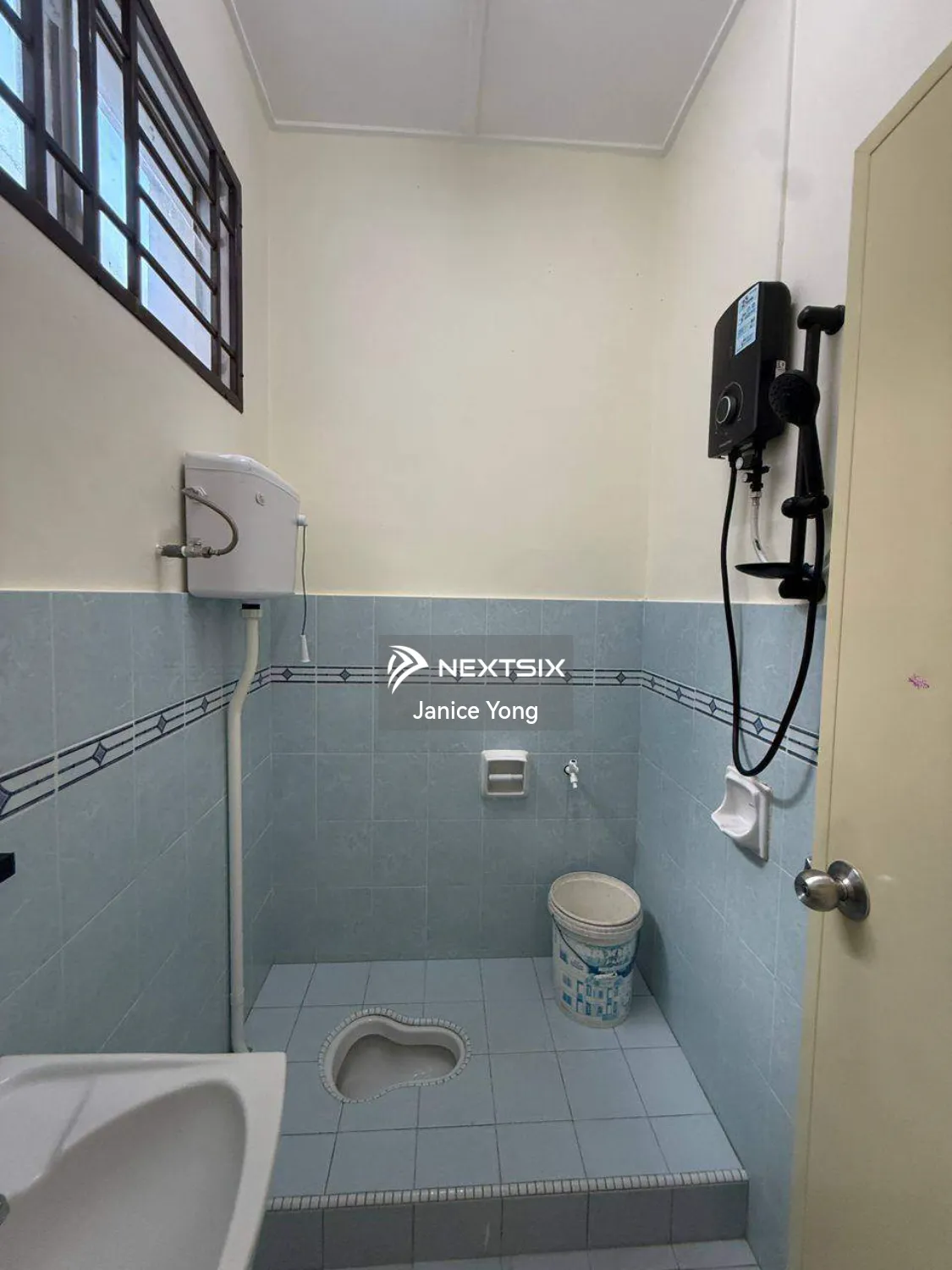 1.5-sty Terrace/Link House For Rent in Setia Indah Johor - Image 11