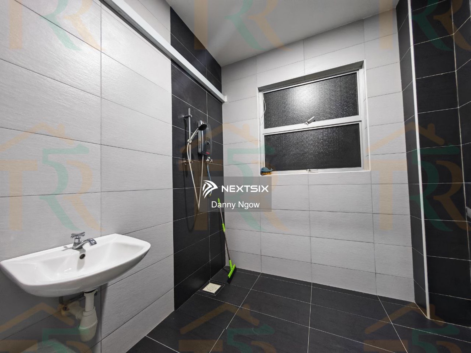 2-sty Terrace/Link House For Sale in Batu Pahat Johor - Image 8