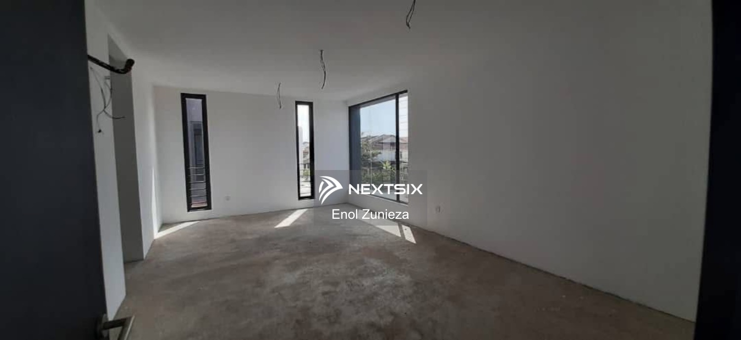 Semi-detached House For Sale in Alor Setar Kedah - Image 5