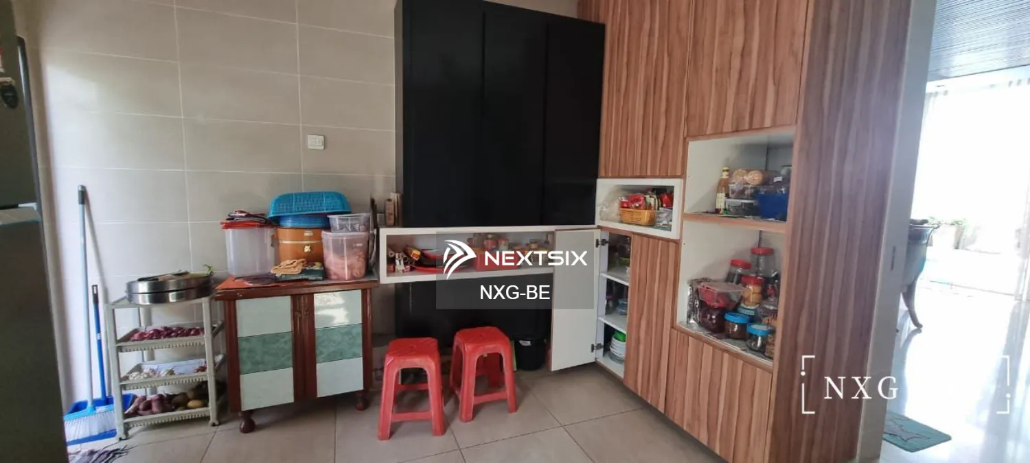 Bungalow For Sale in Klang Selangor - Image 10