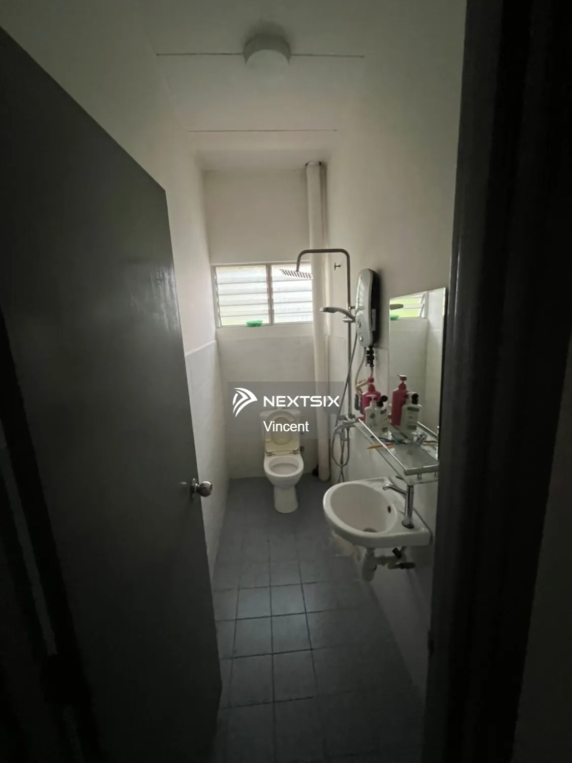 2-sty Terrace/Link House For Sale in Seri Kembangan Selangor - Image 9