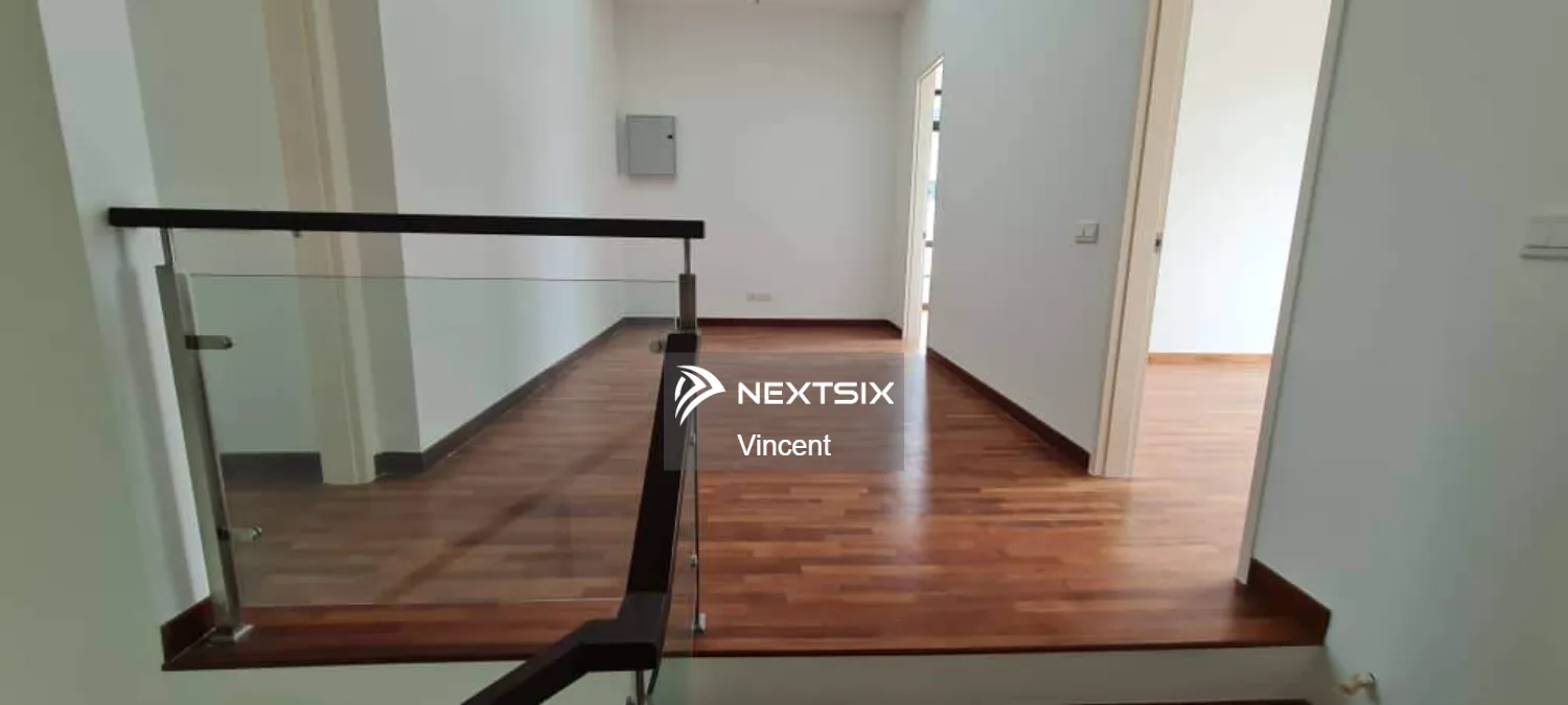 Semi-detached House For Sale in Semenyih Selangor - Image 6