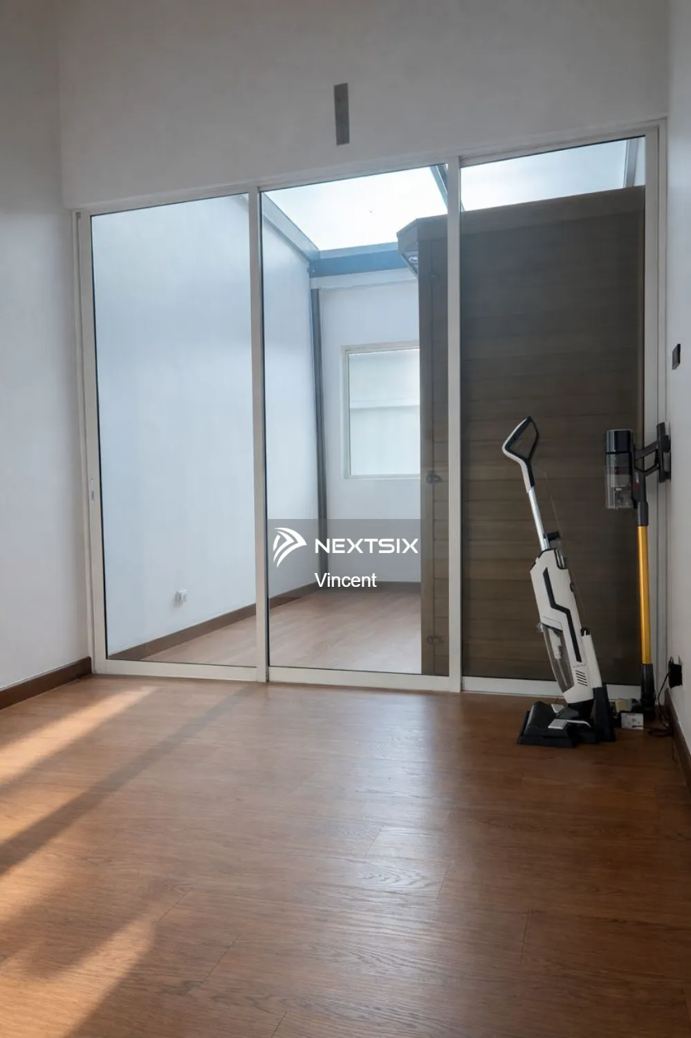Semi-detached House For Sale in Seri Kembangan Selangor - Image 9