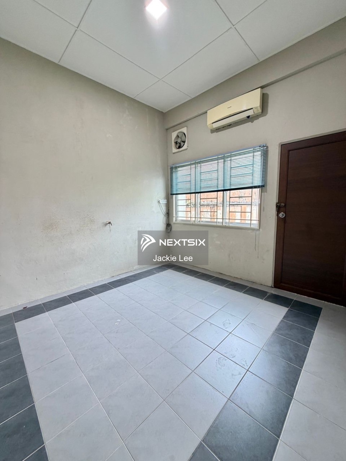 Semi-detached House For Sale in Kuching Sarawak - Image 5