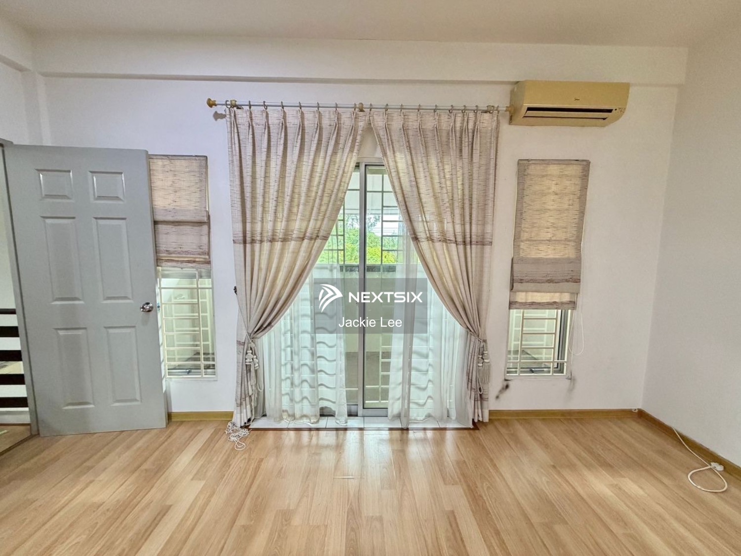 Semi-detached House For Sale in Kuching Sarawak - Image 8