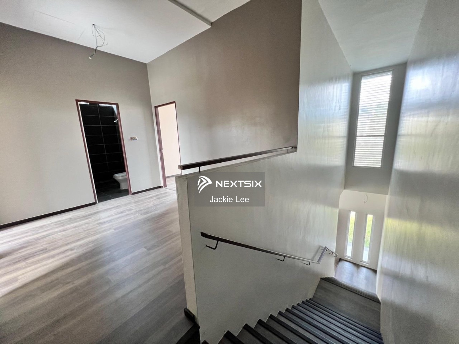 Semi-detached House For Sale in Kuching Sarawak - Image 10