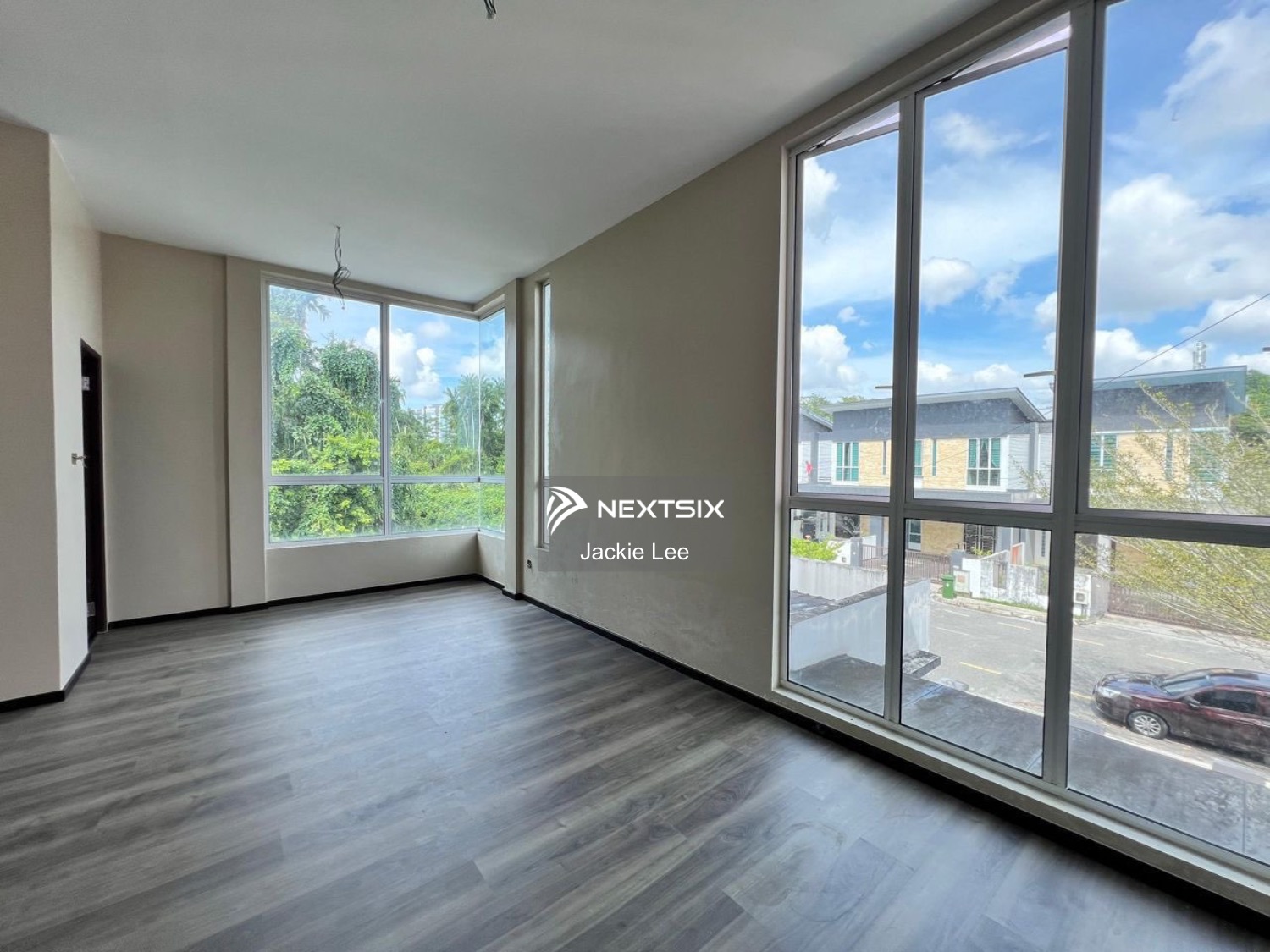 Semi-detached House For Sale in Kuching Sarawak - Image 11