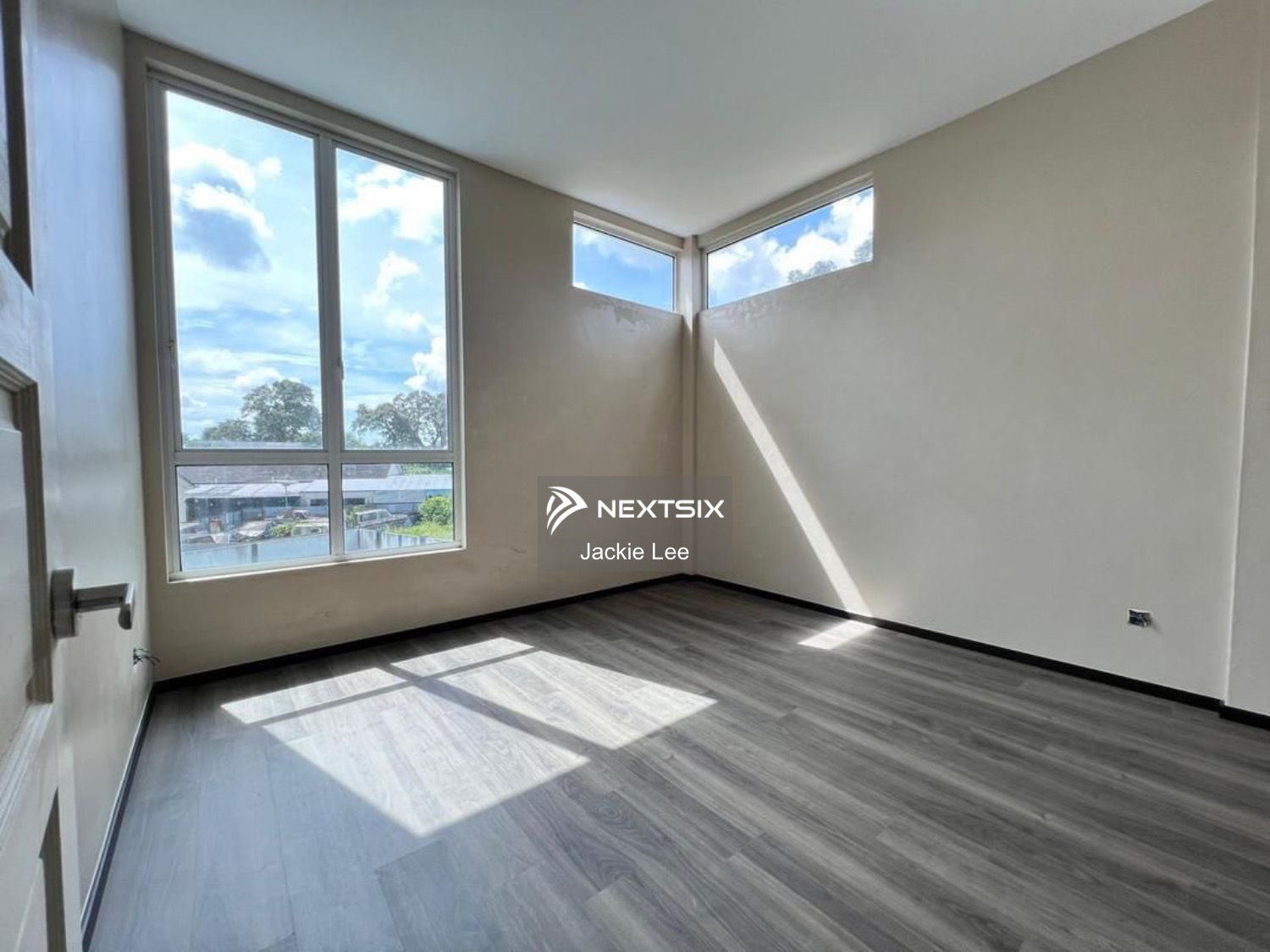 Semi-detached House For Sale in Kuching Sarawak - Image 12