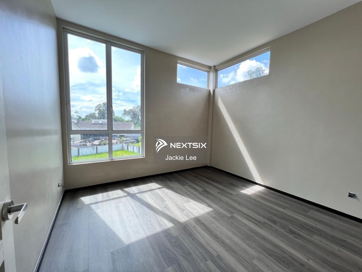 Semi-detached House For Sale in Kuching Sarawak - Image 14