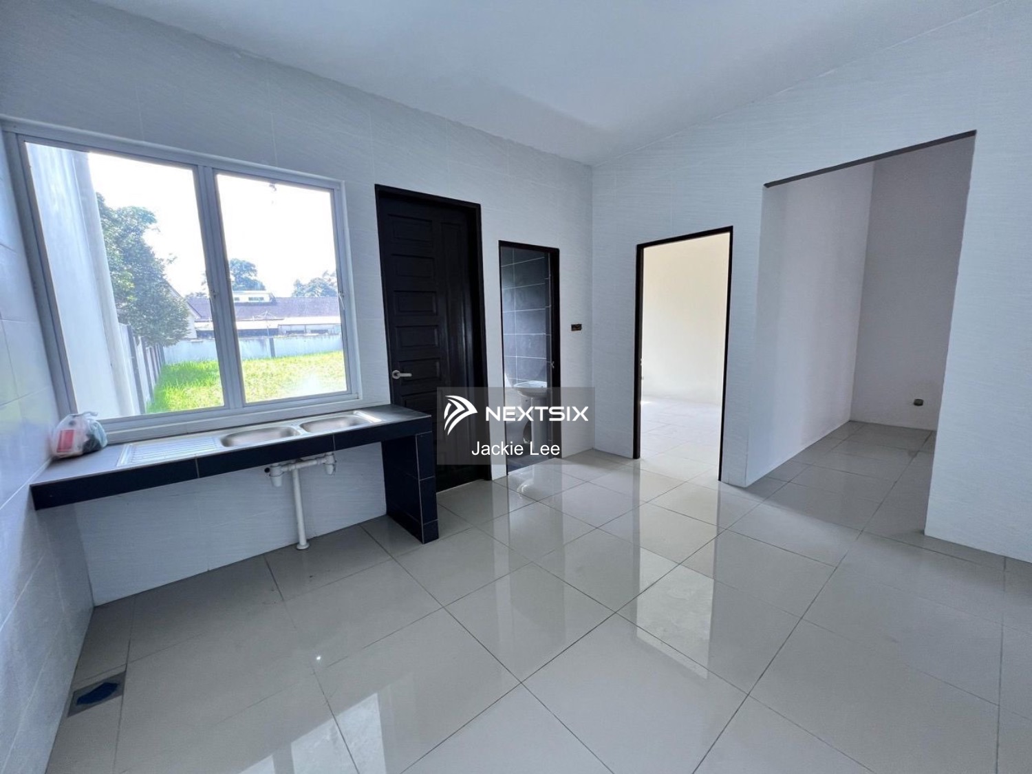 Semi-detached House For Sale in Kuching Sarawak - Image 7