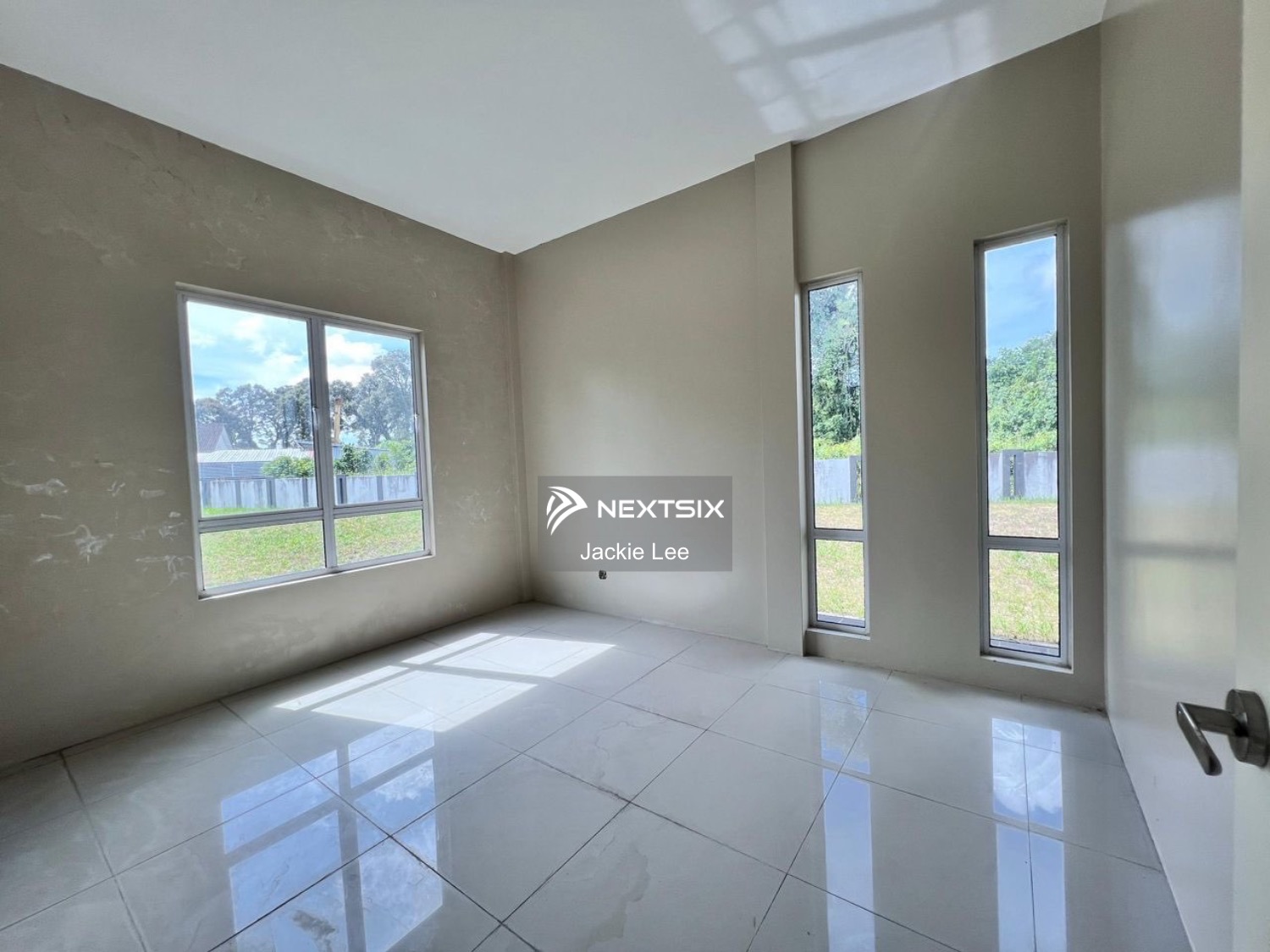 Semi-detached House For Sale in Kuching Sarawak - Image 8