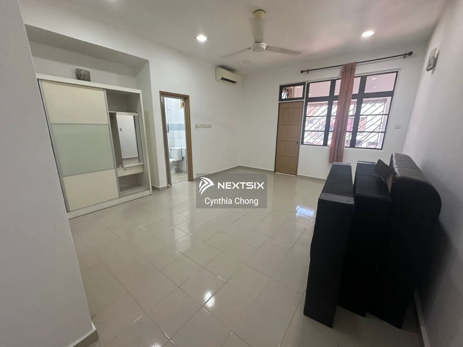 2-sty Terrace/Link House For Sale in Permas Jaya Johor - Image 5