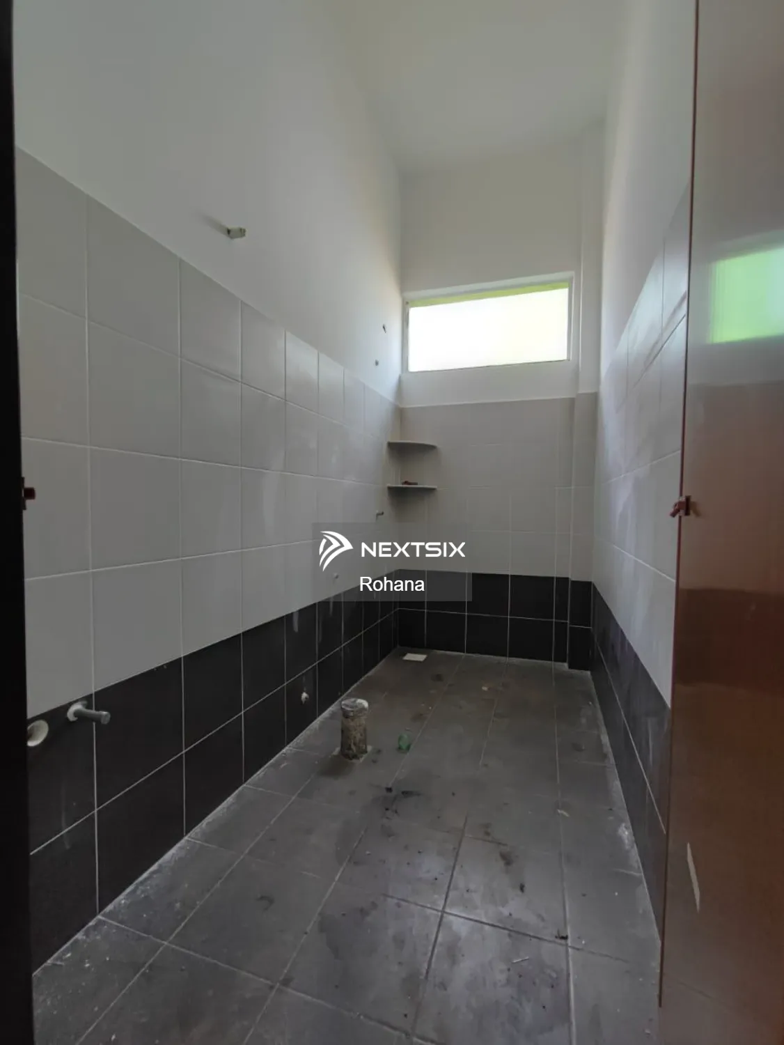 Semi-detached House For Sale in Balok Pahang - Image 12